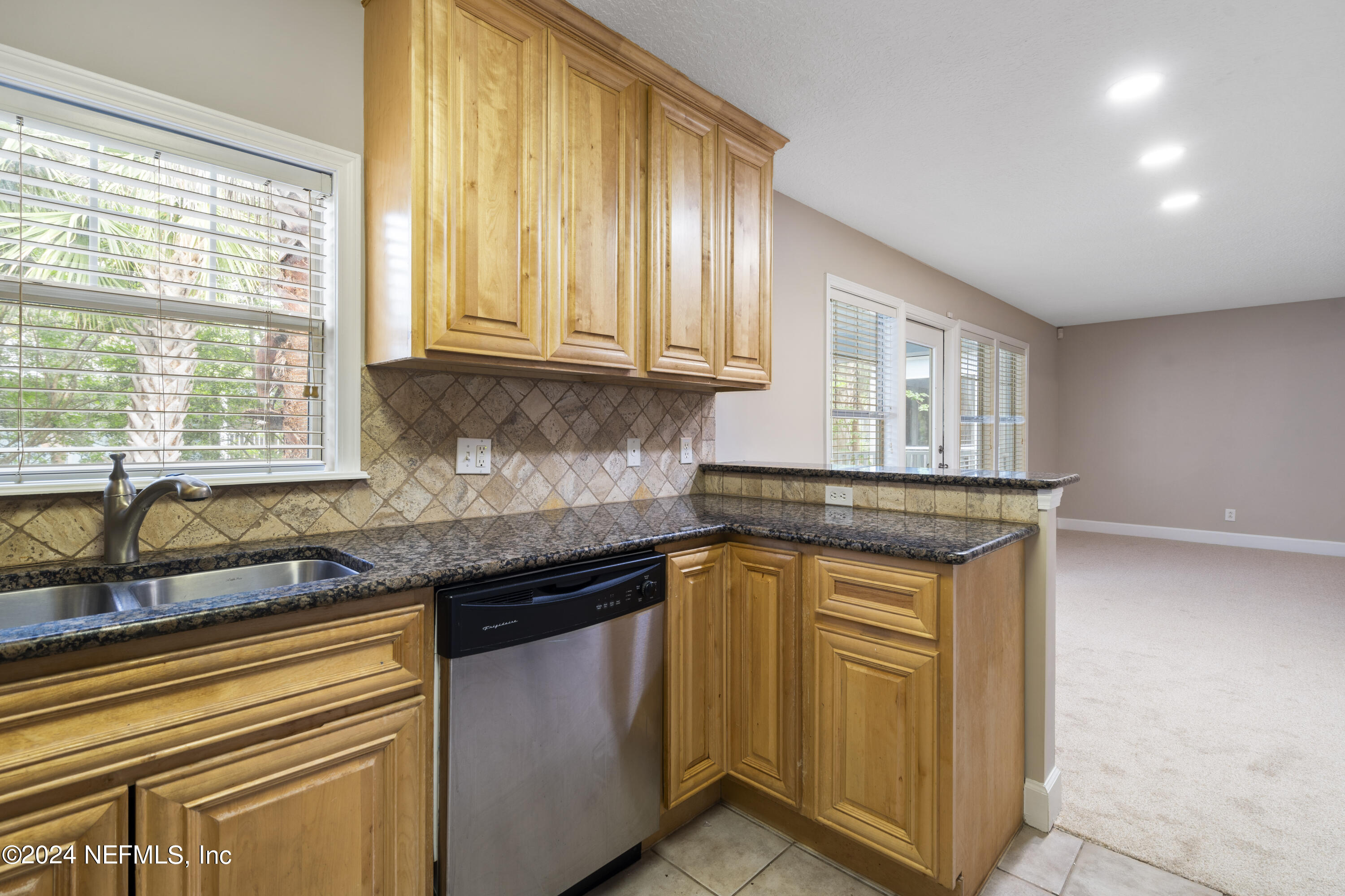 3434 BLANDING Boulevard, 220