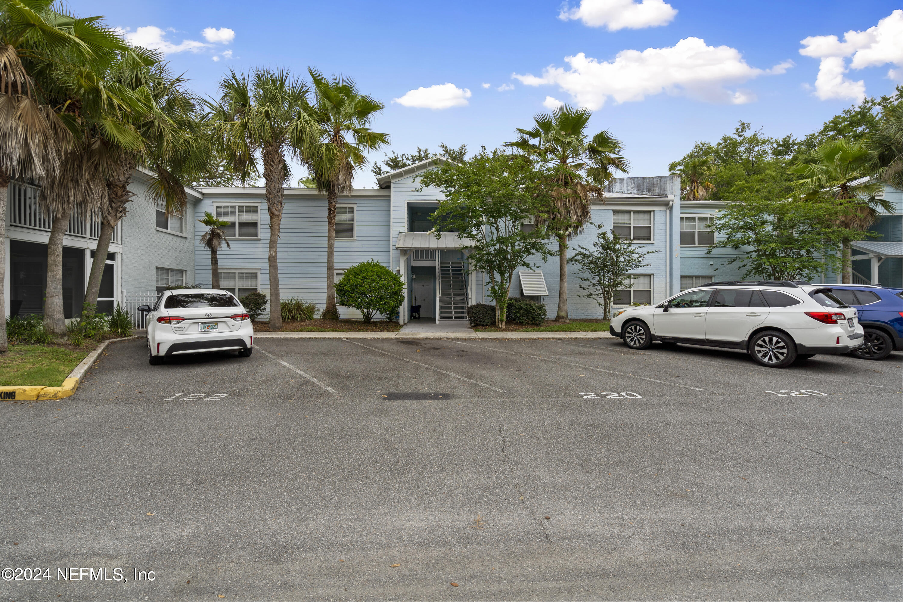 3434 BLANDING Boulevard, 220