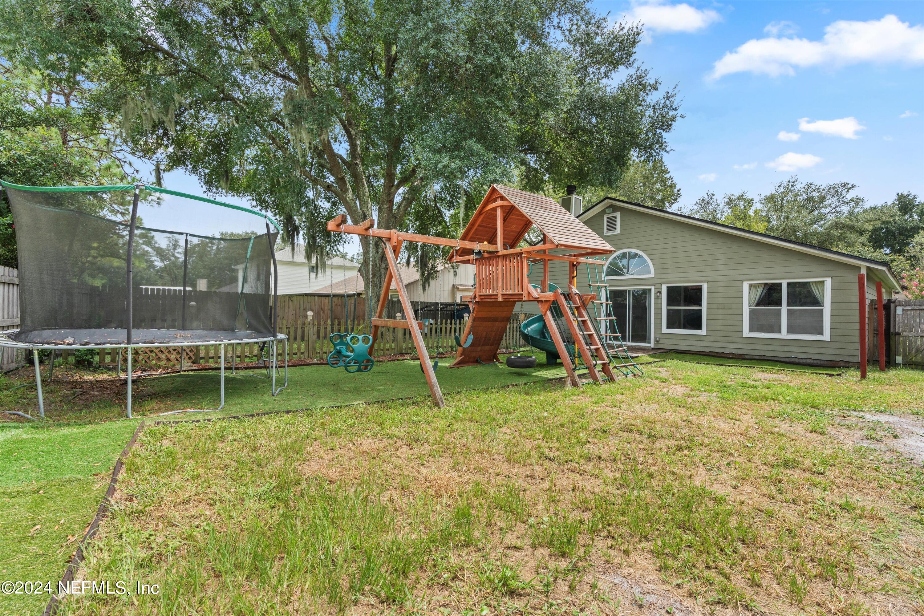 9109 BRANCHWATER Court