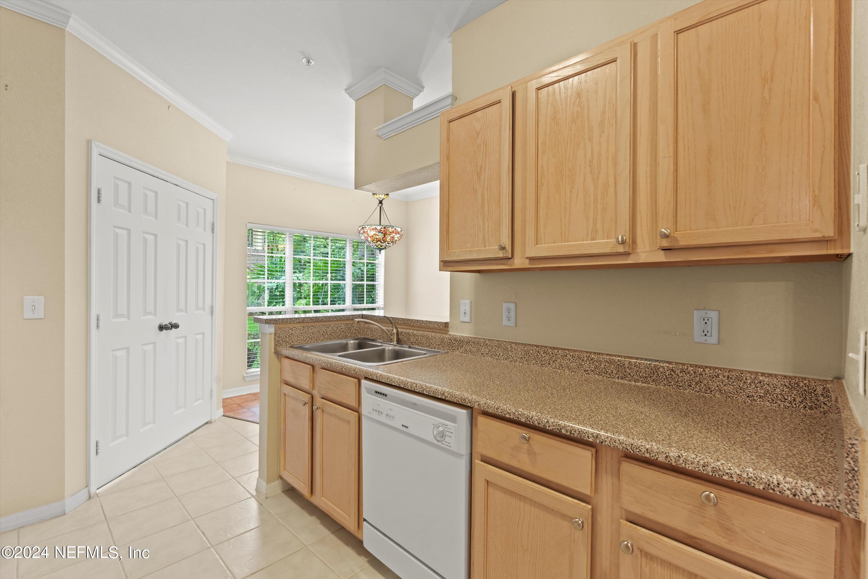 7800 POINT MEADOWS Drive, 312