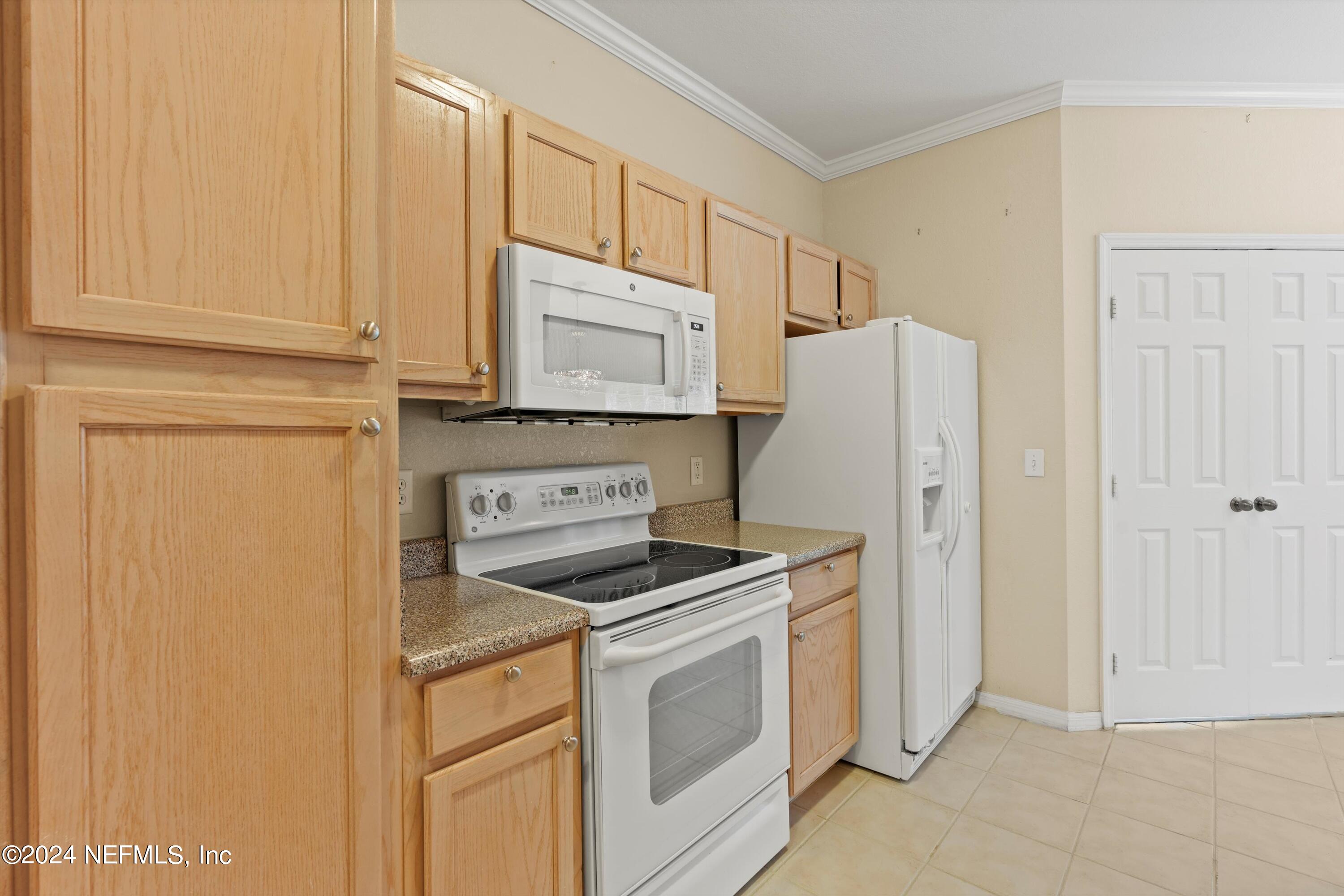 7800 POINT MEADOWS Drive, 312