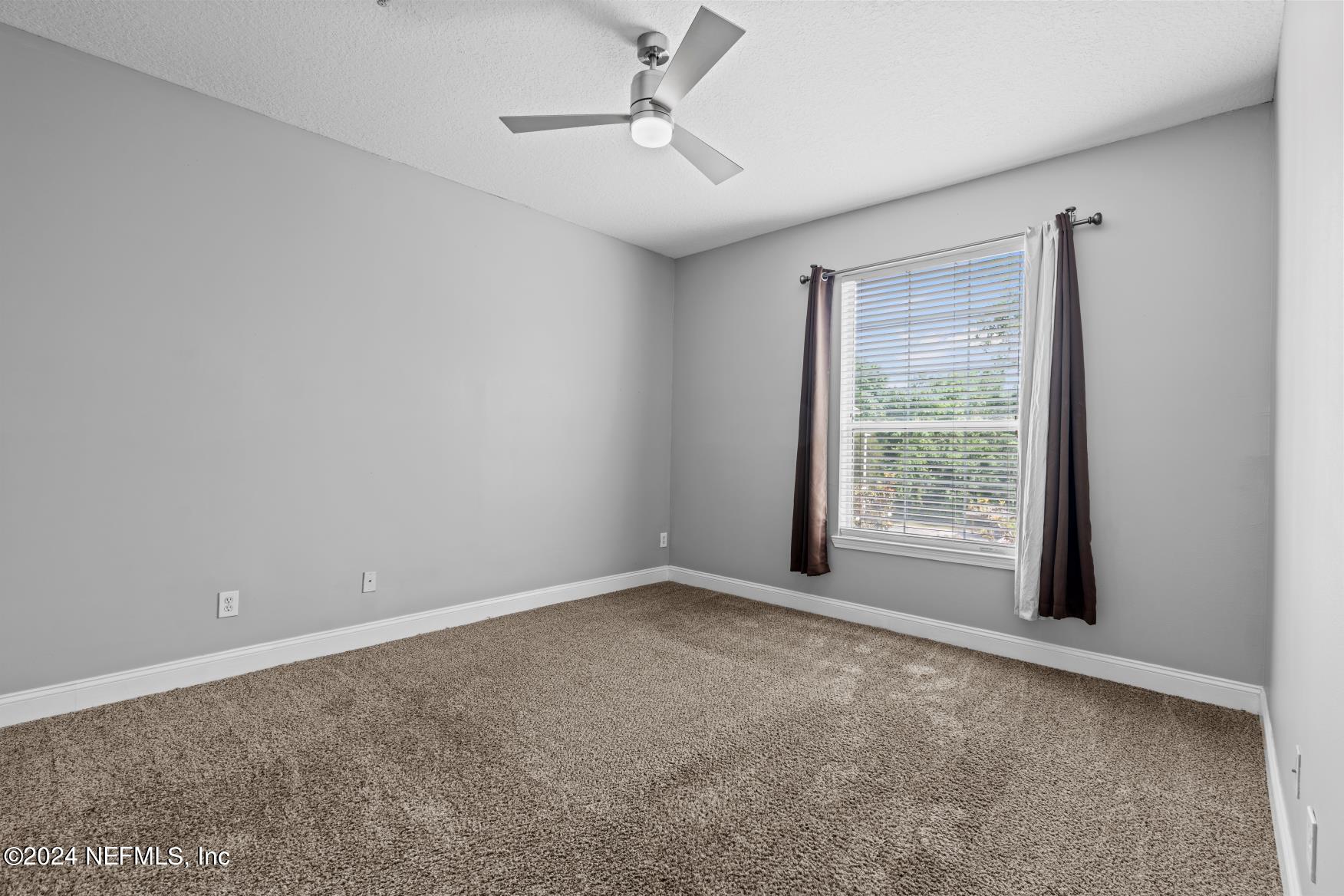 8601 BEACH Boulevard, 1012