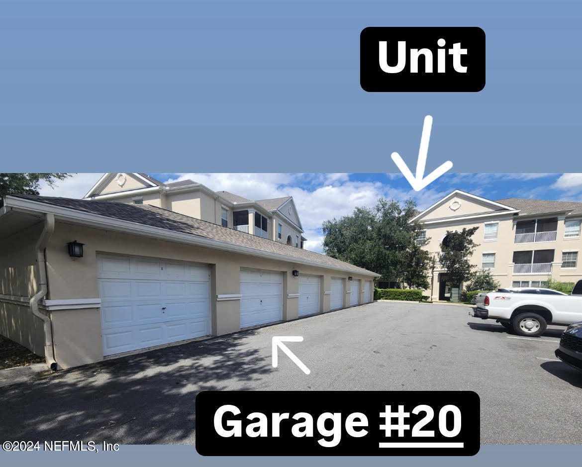 8601 BEACH Boulevard, 1012