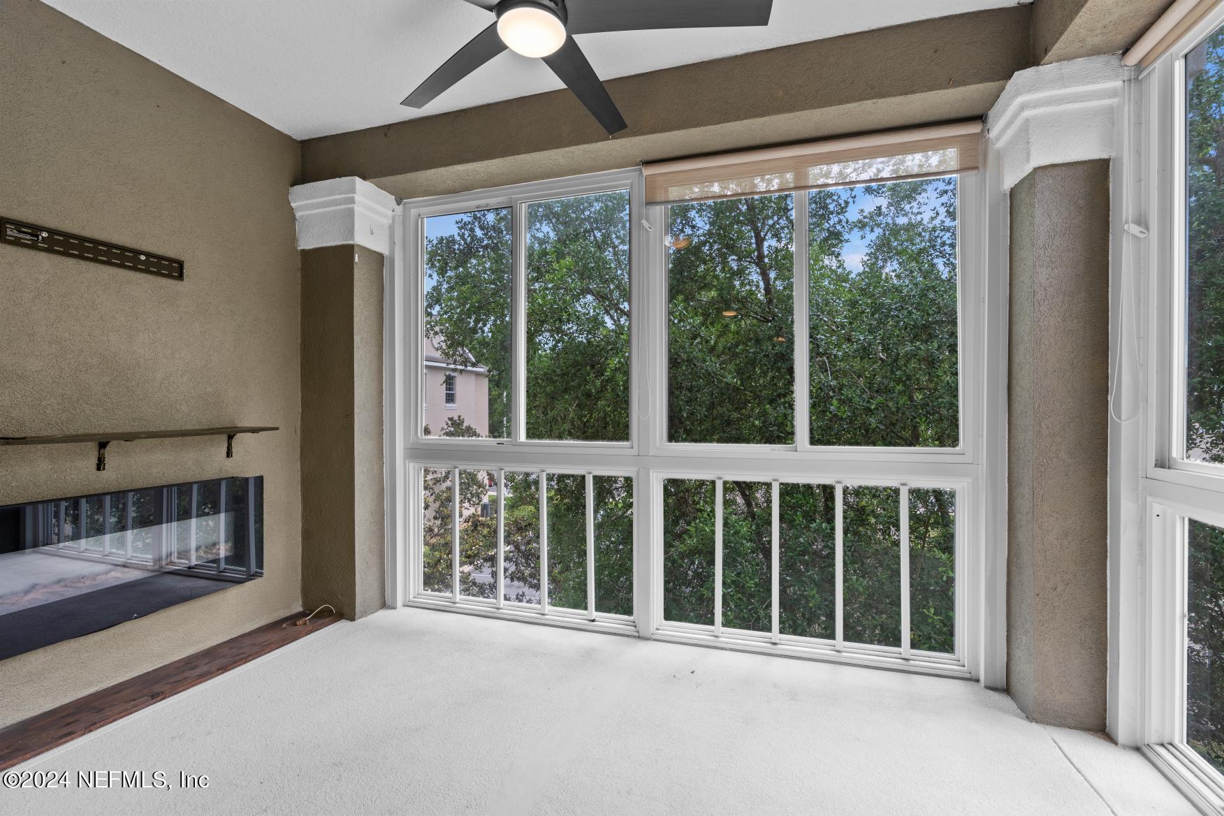 8601 BEACH Boulevard, 1012