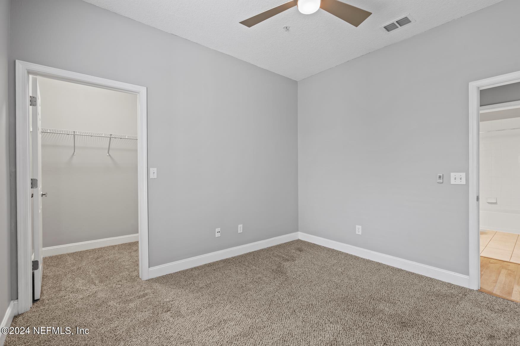 8601 BEACH Boulevard, 1012