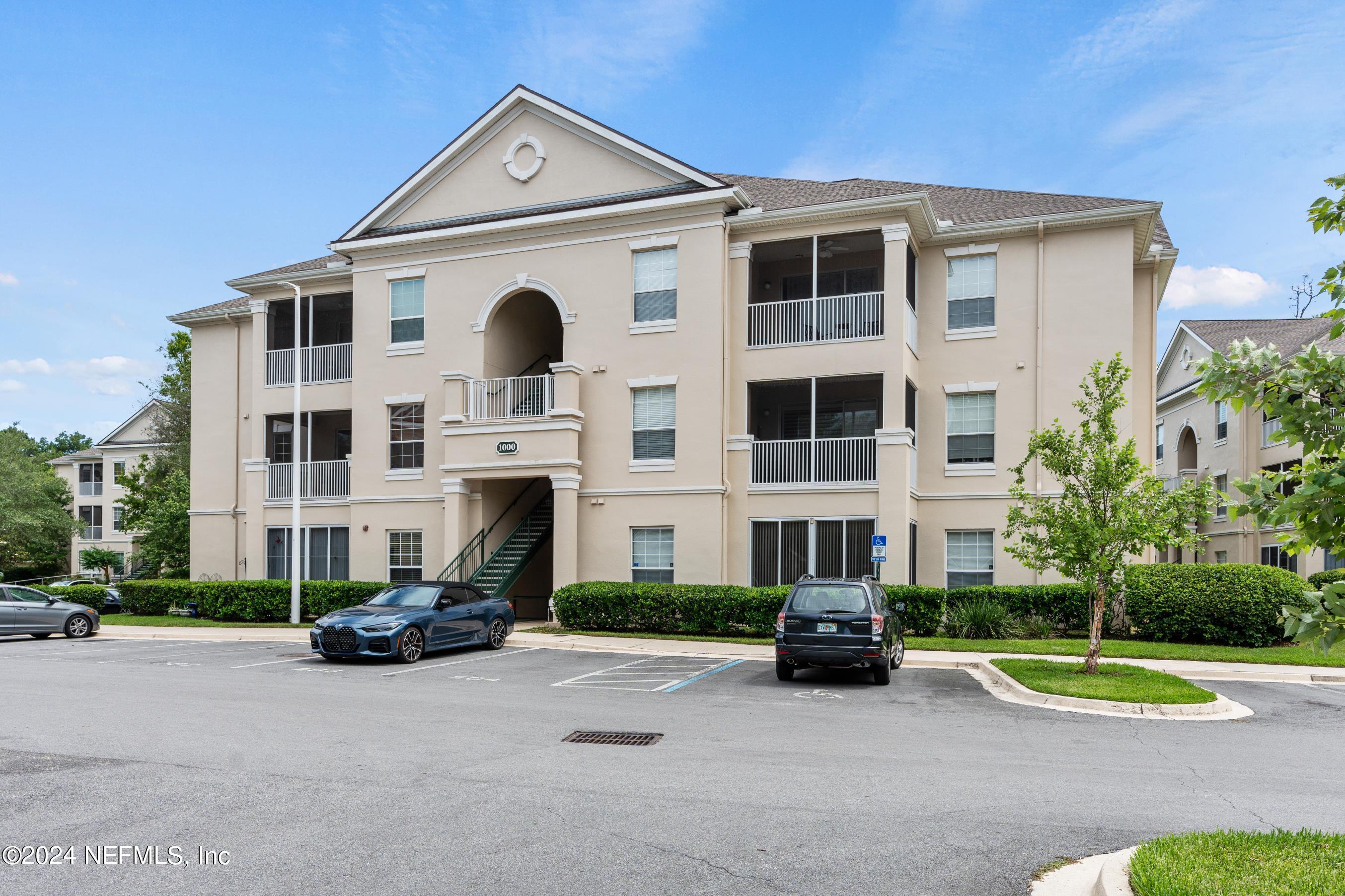 8601 BEACH Boulevard, 1012