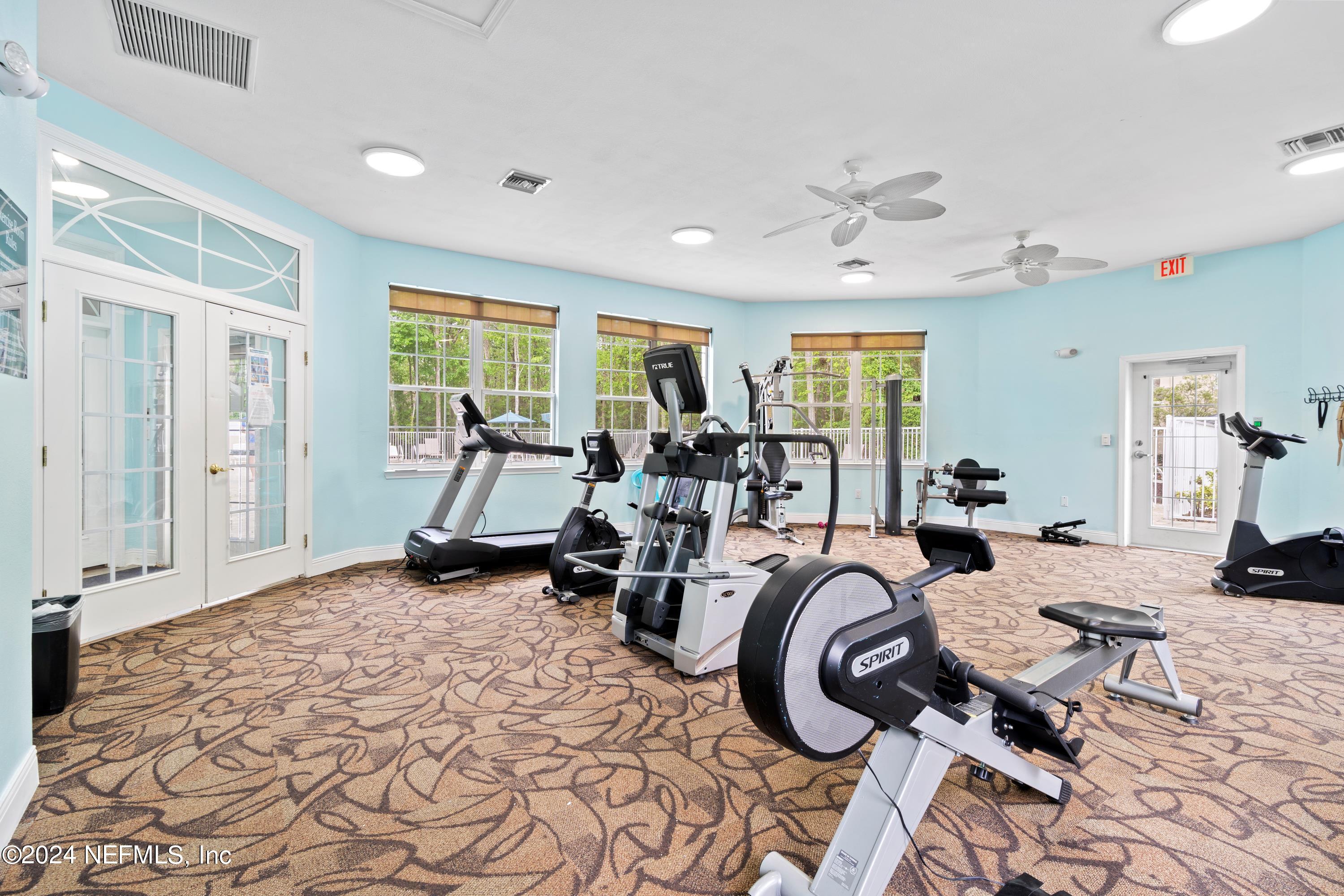 8601 BEACH Boulevard, 1012