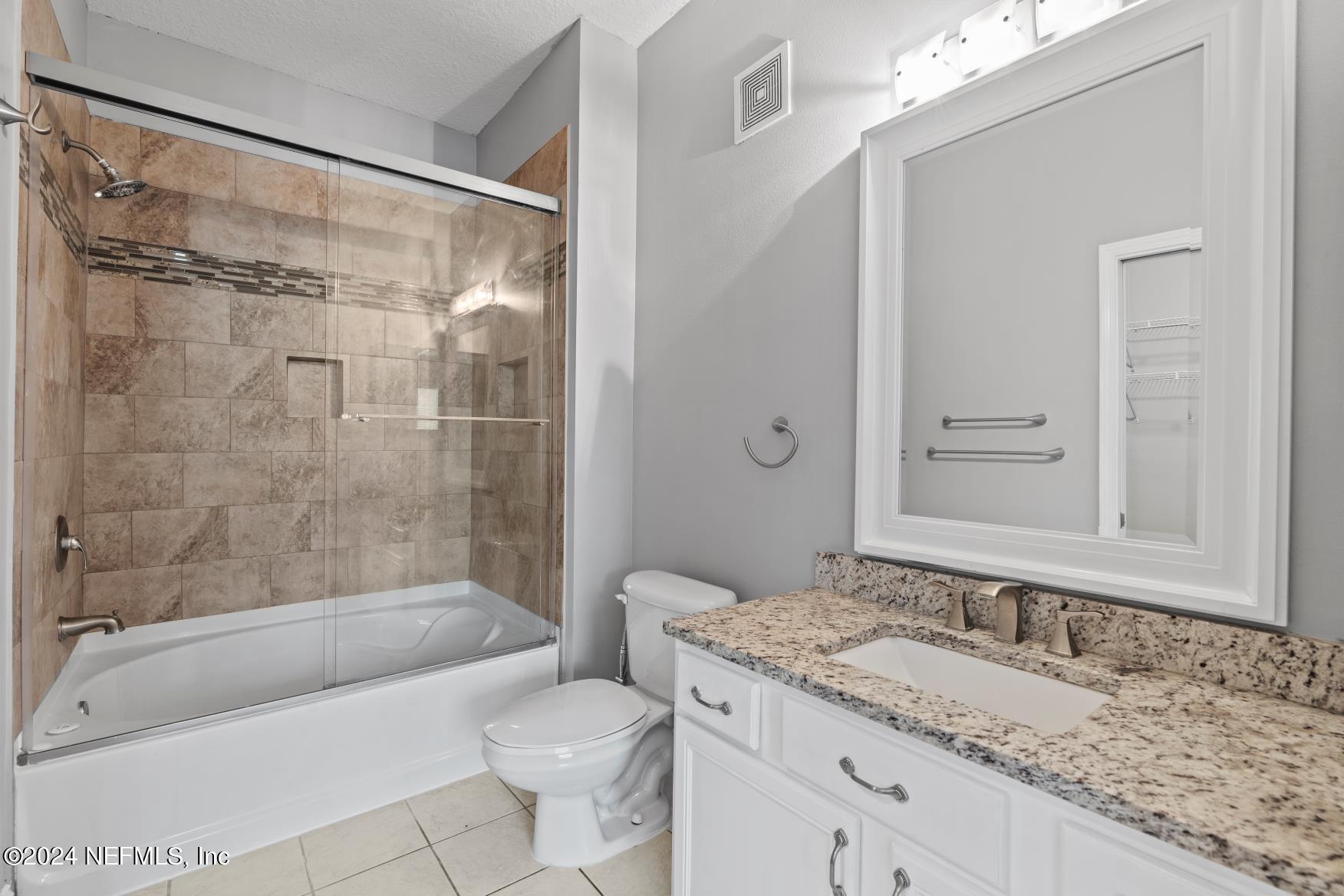 8601 BEACH Boulevard, 1012