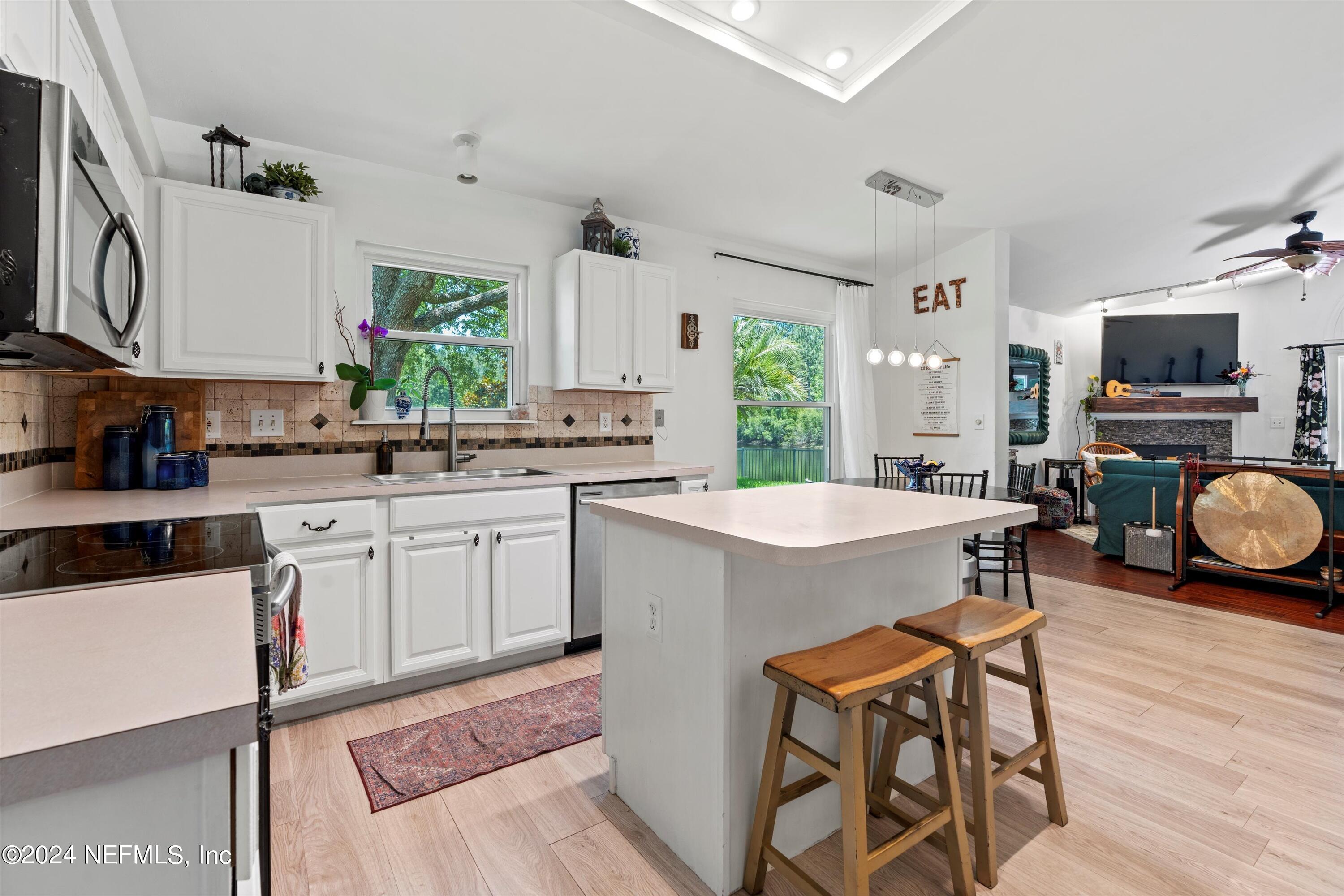 2486 MISTY WATER Drive W