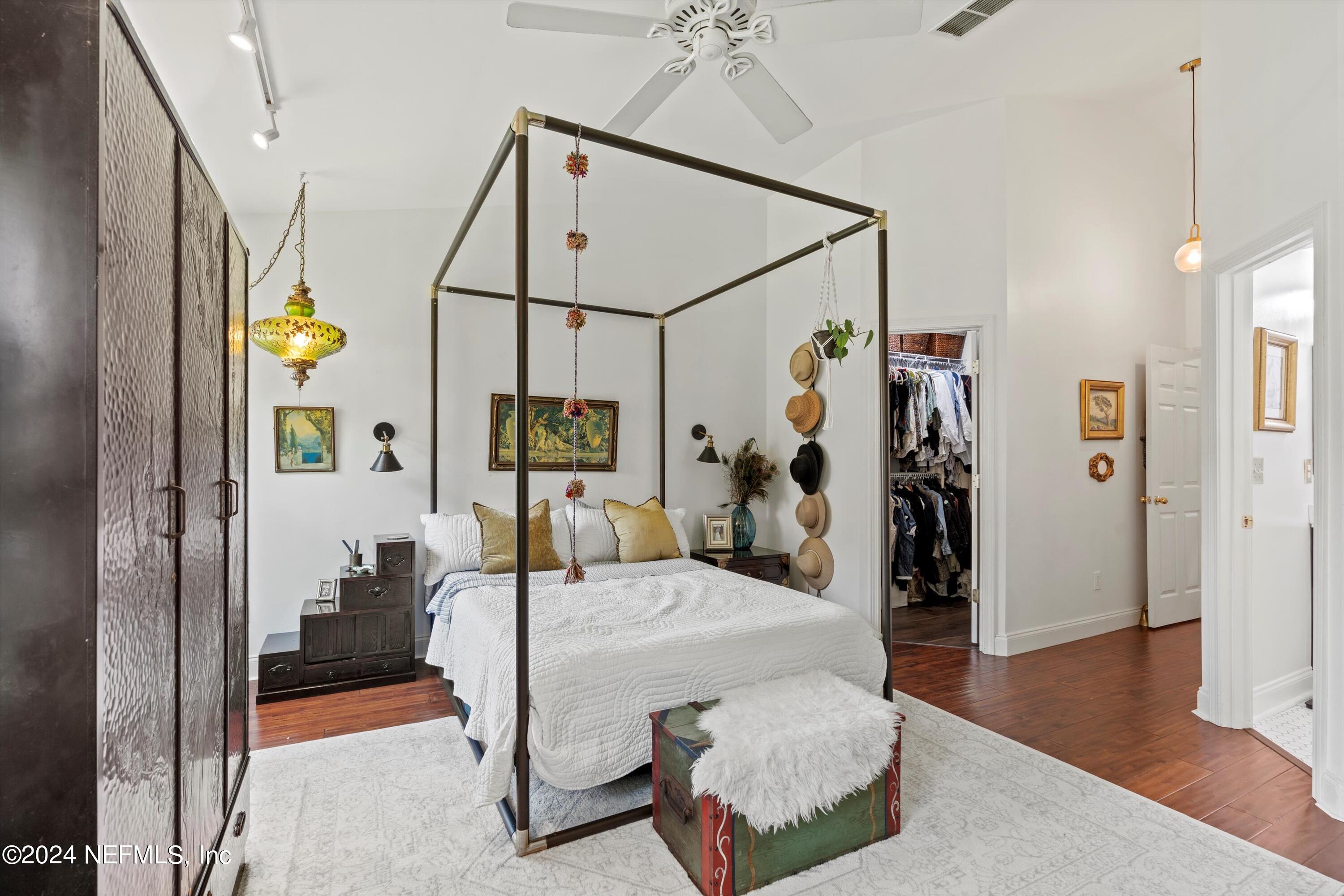 2486 MISTY WATER Drive W