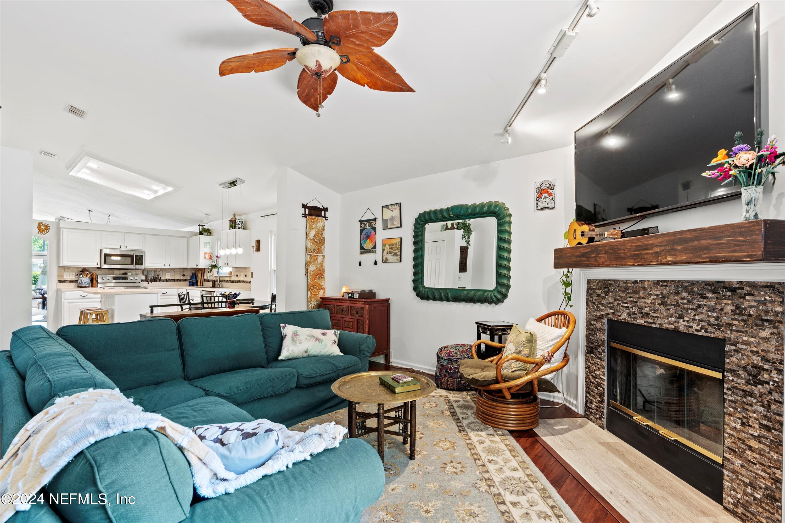 2486 MISTY WATER Drive W