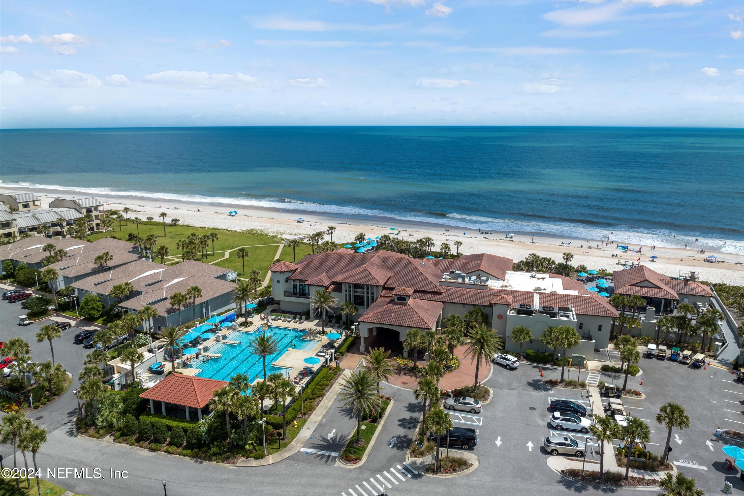 33 WALKERS RIDGE Court