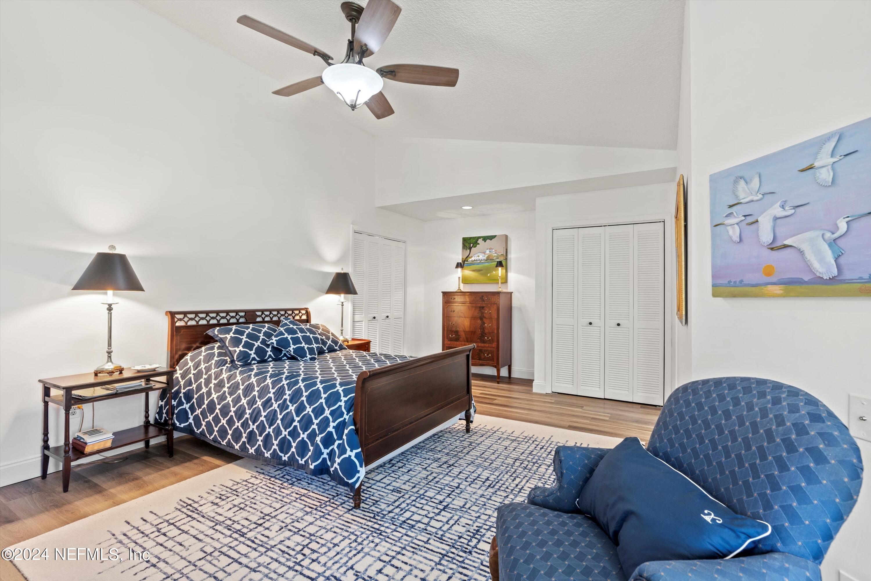 33 WALKERS RIDGE Court