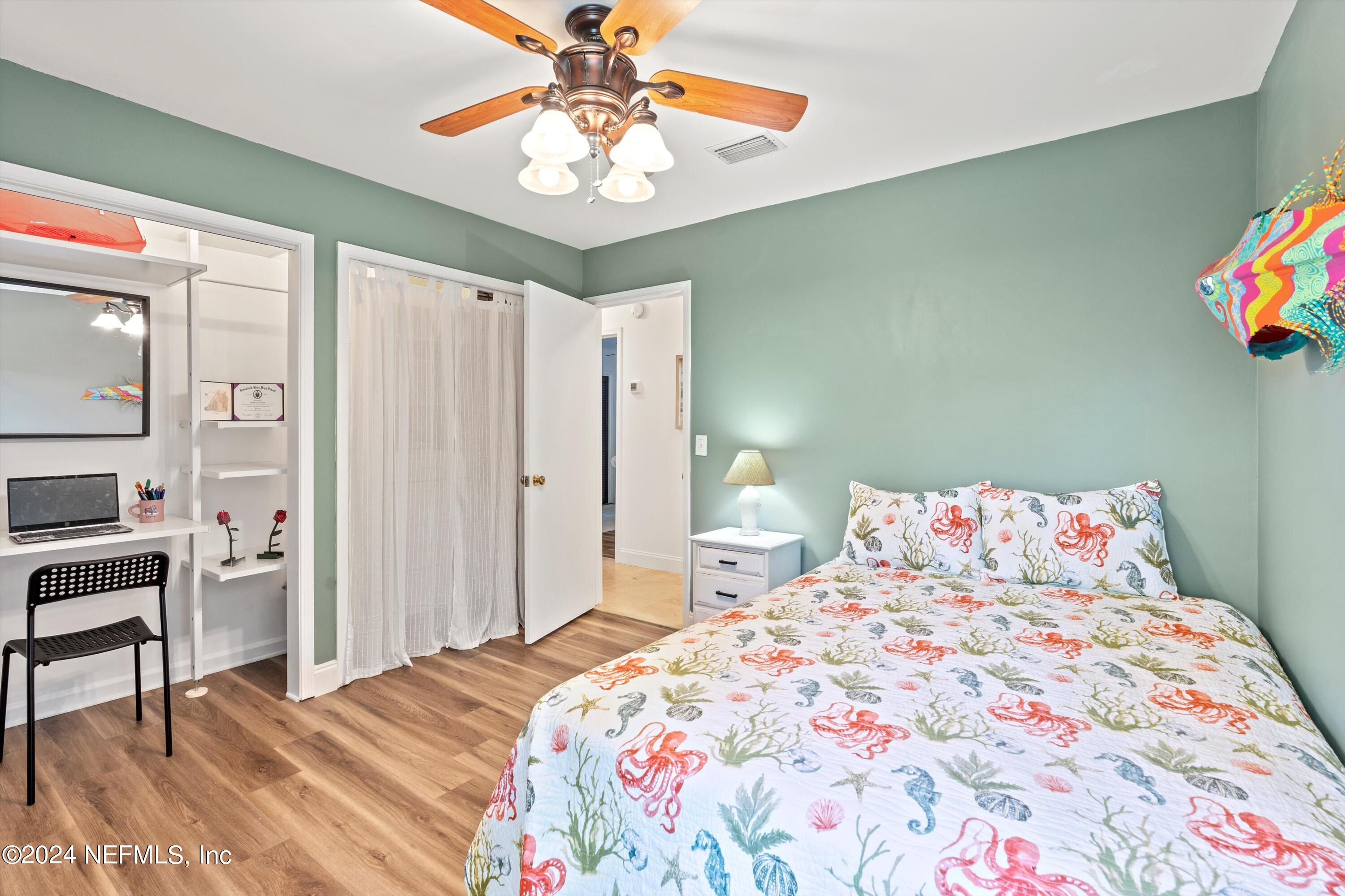 33 WALKERS RIDGE Court