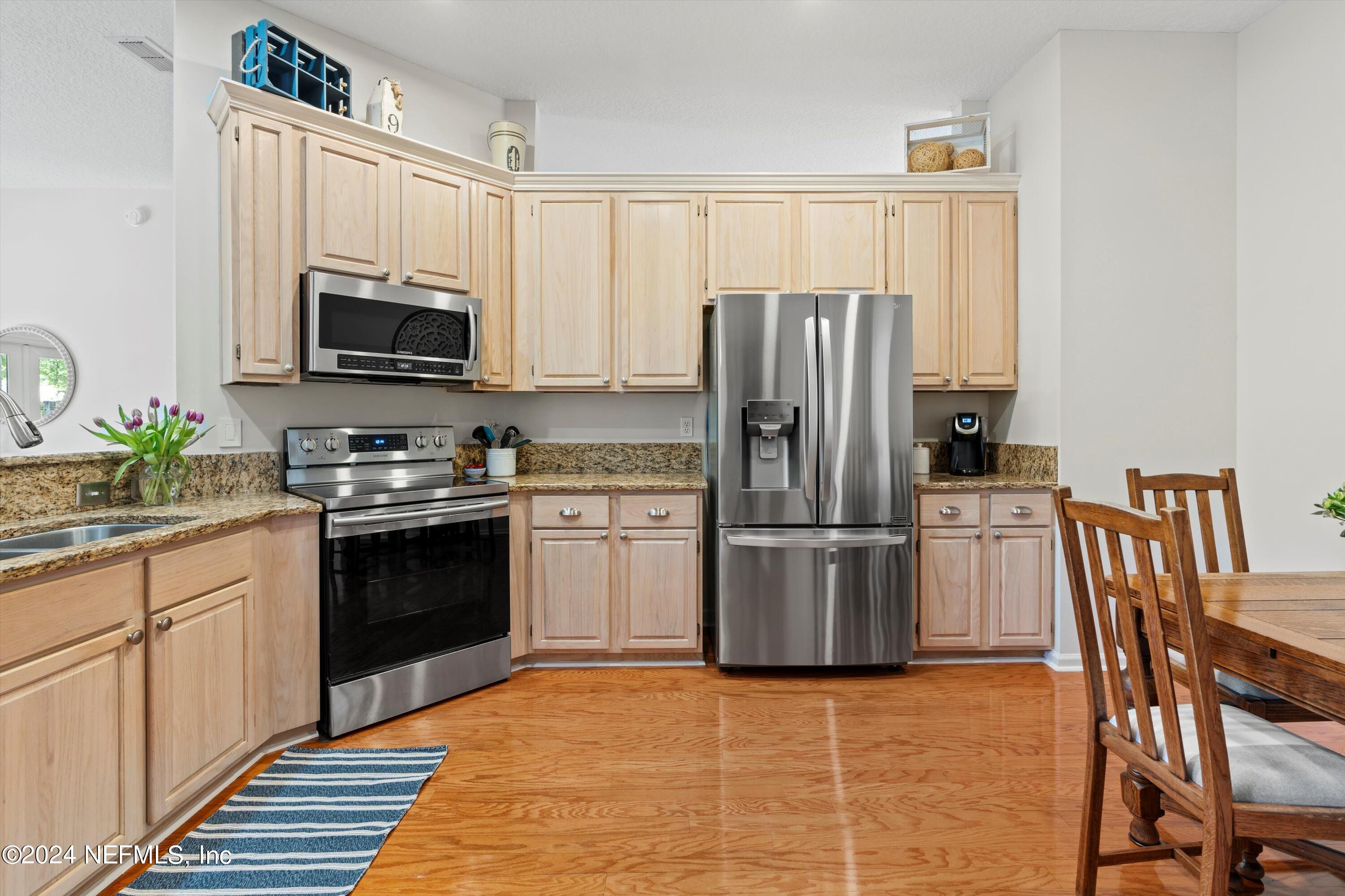 1009 FLORA PARKE Drive