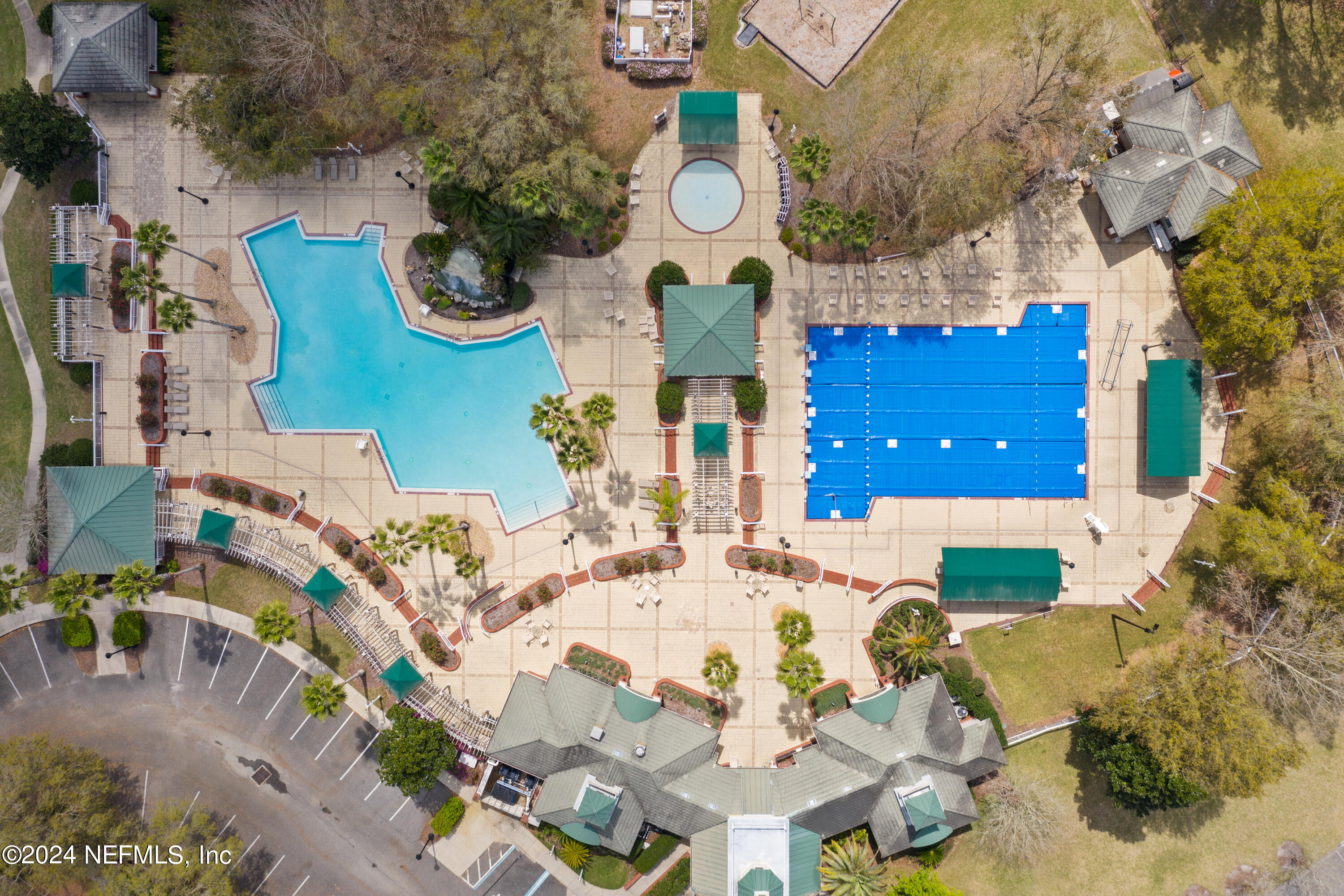 1009 FLORA PARKE Drive