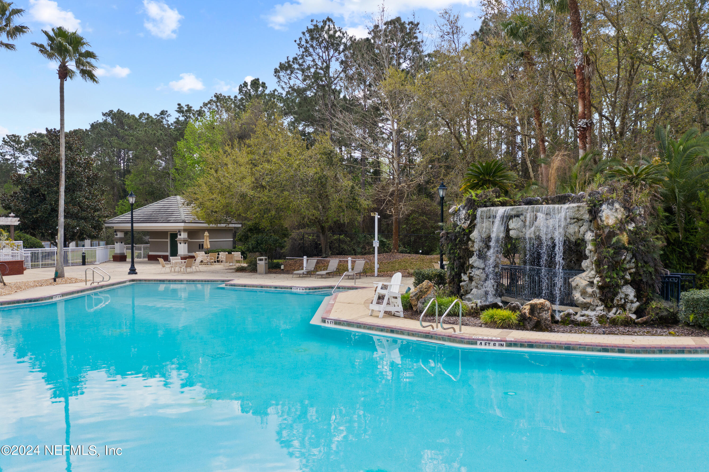 1009 FLORA PARKE Drive