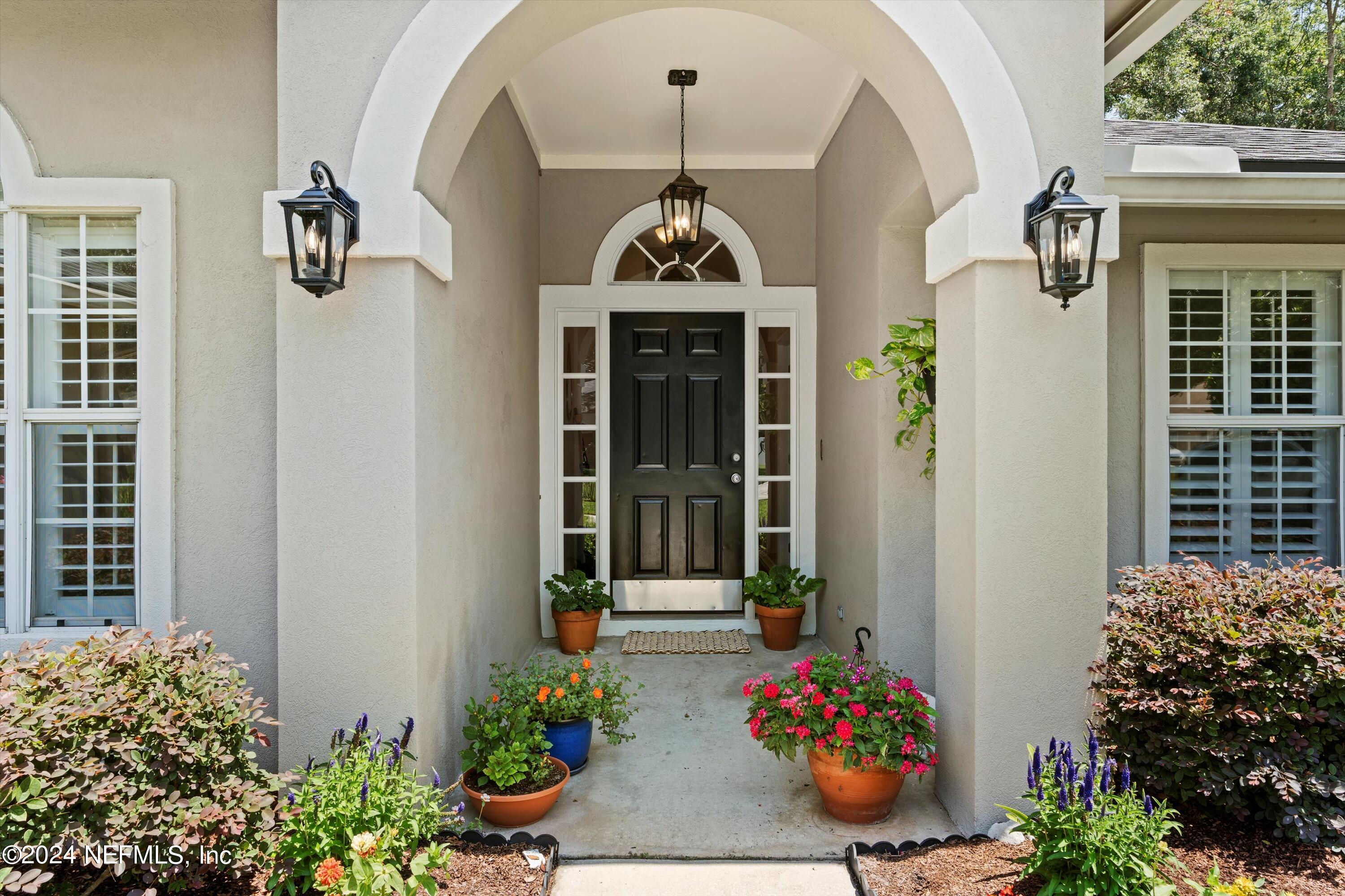 1009 FLORA PARKE Drive