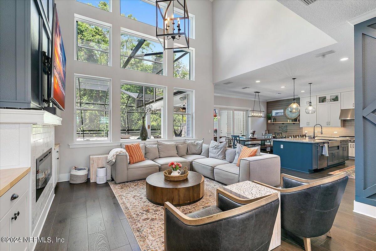 187 PARK FOREST Drive