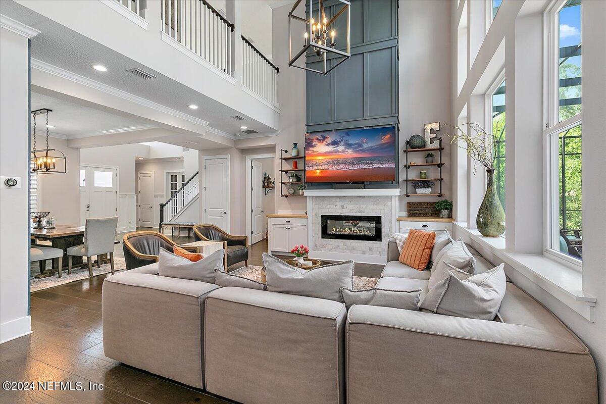 187 PARK FOREST Drive