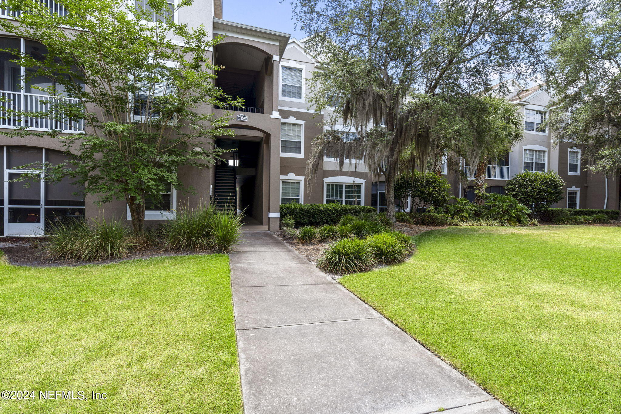10550 BAYMEADOWS Road, 726