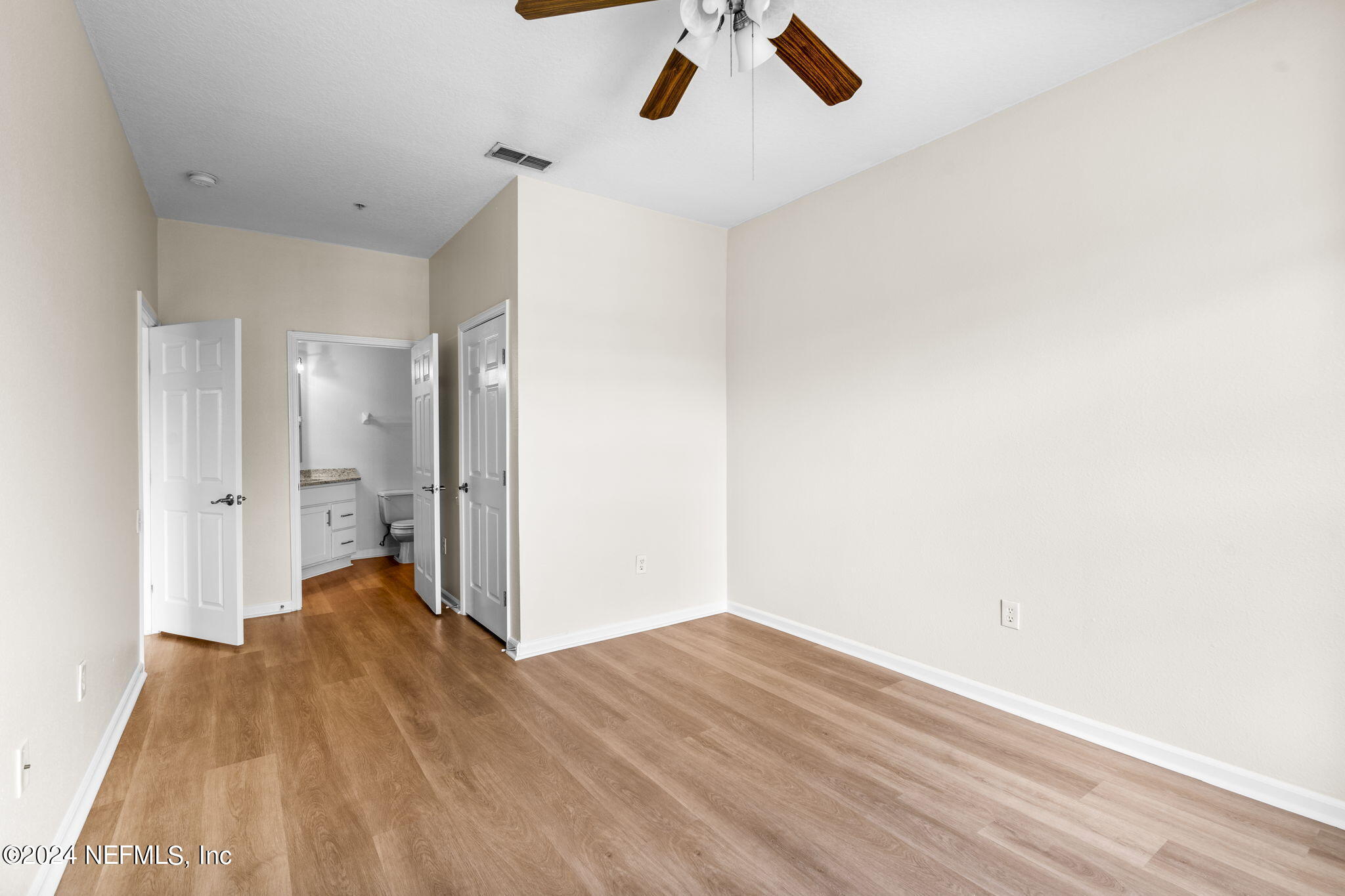 10550 BAYMEADOWS Road, 726