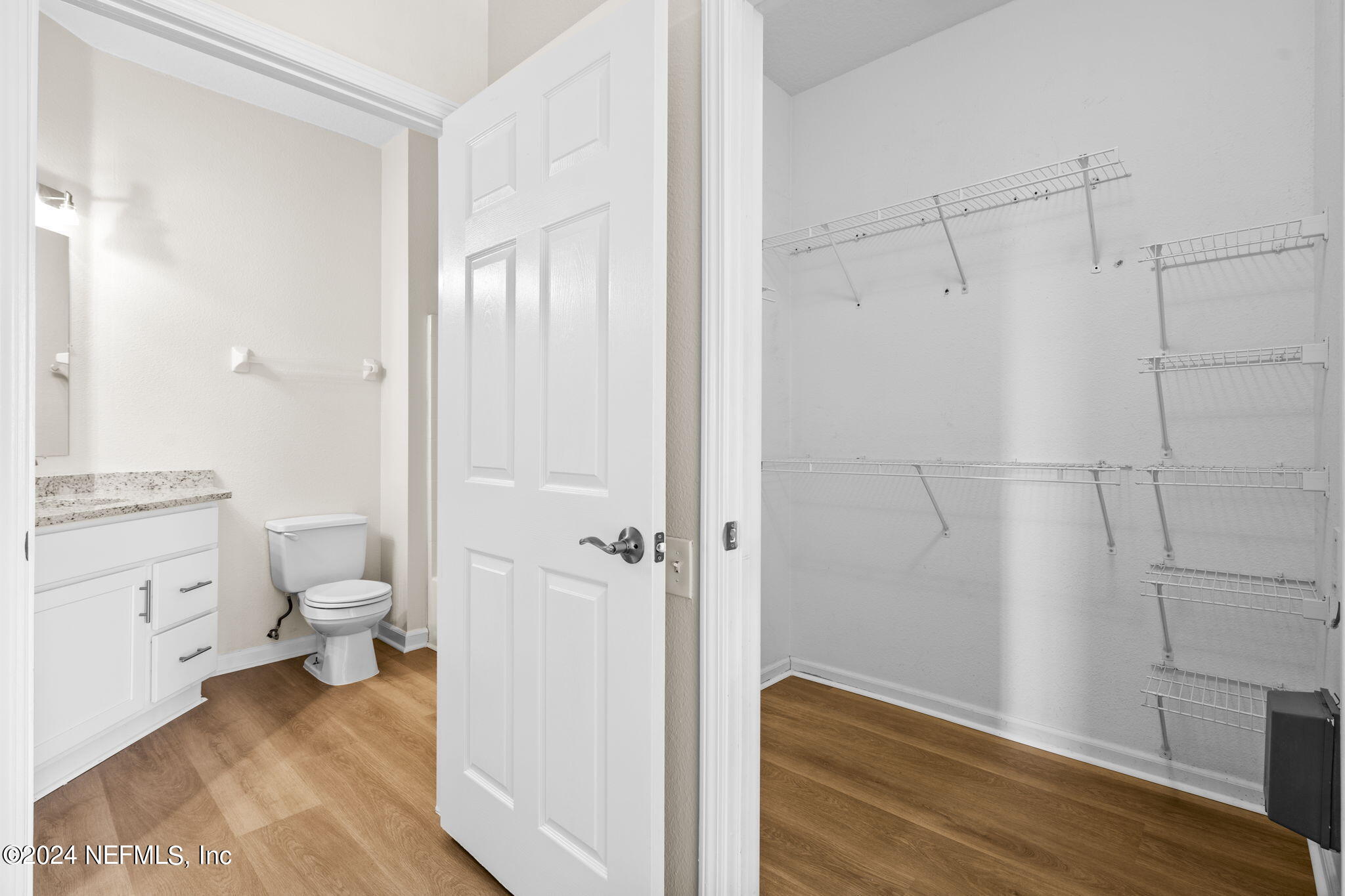 10550 BAYMEADOWS Road, 726