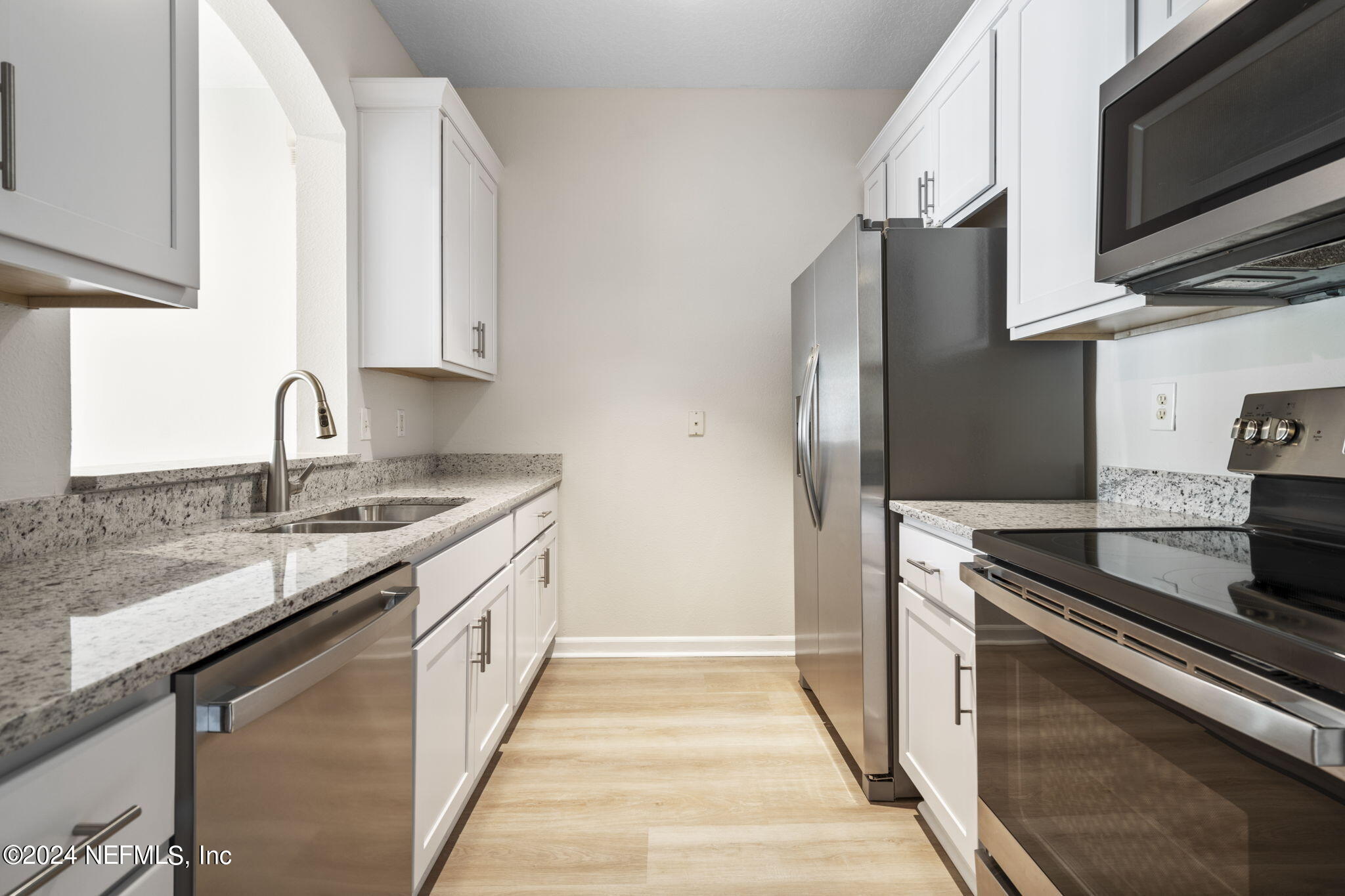 10550 BAYMEADOWS Road, 726