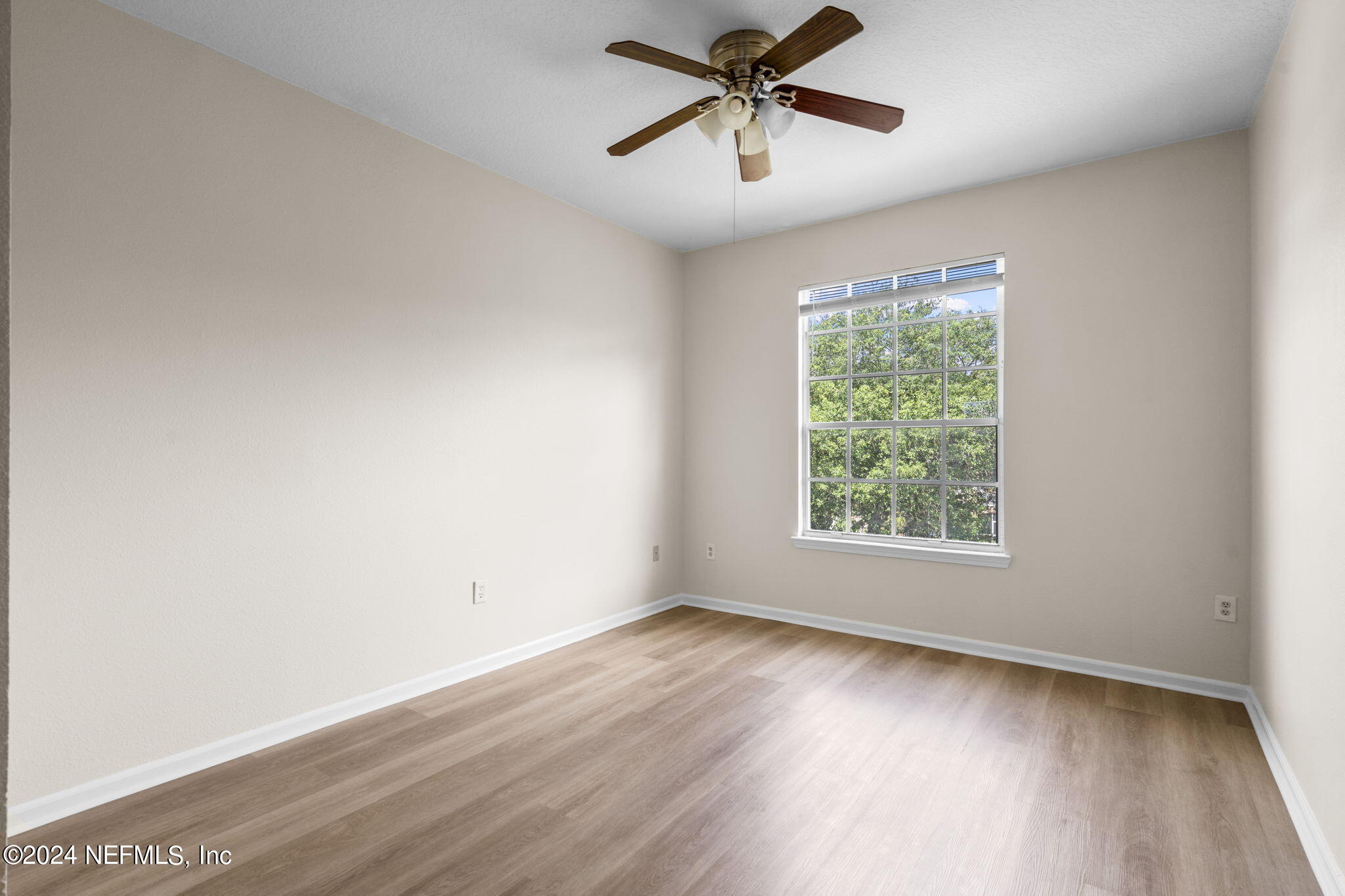 10550 BAYMEADOWS Road, 726