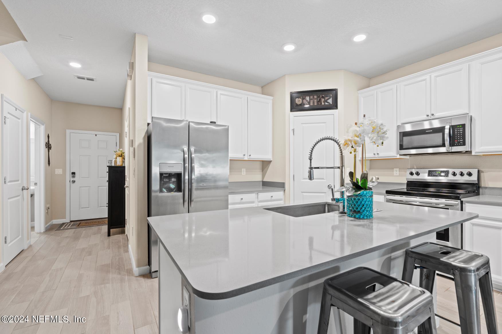 12746 JOSSLYN Lane
