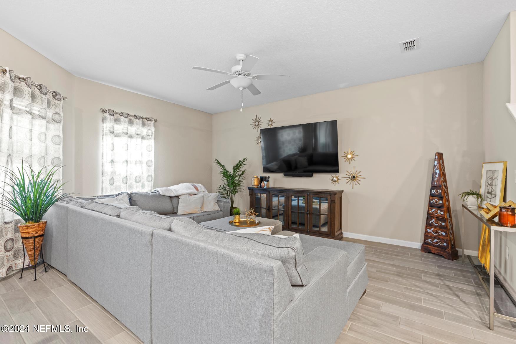 12746 JOSSLYN Lane