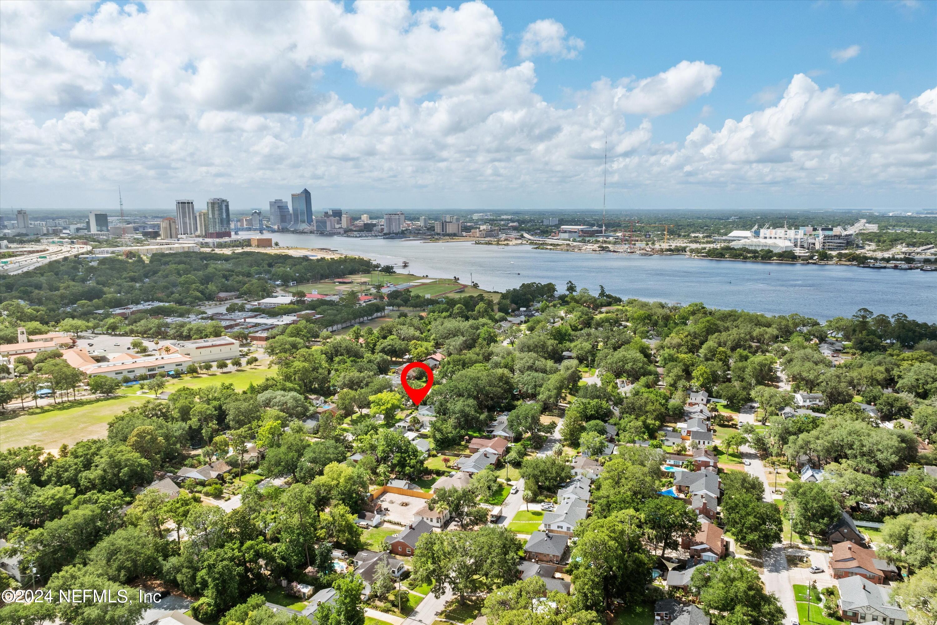 1351 HOLMESDALE Road