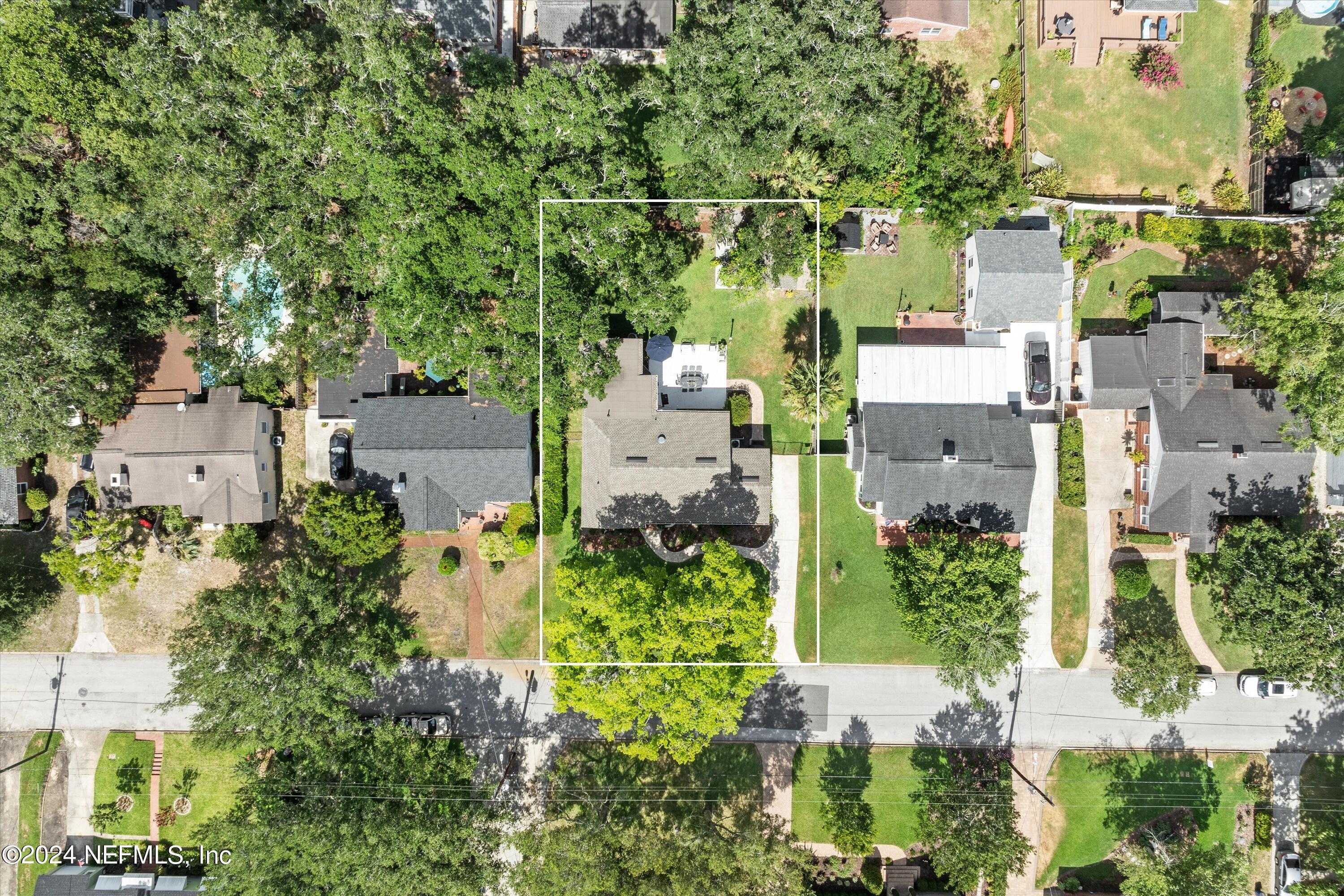 1351 HOLMESDALE Road