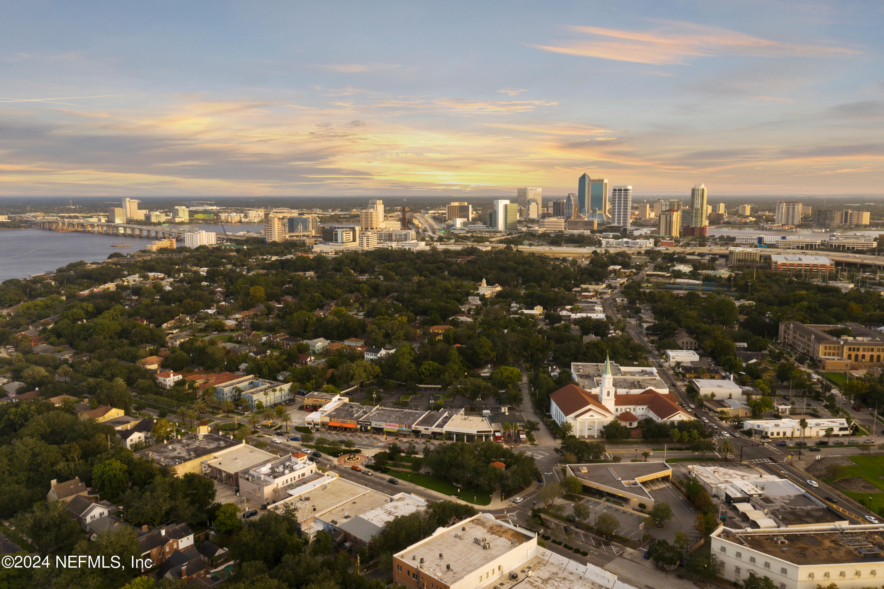 1351 HOLMESDALE Road