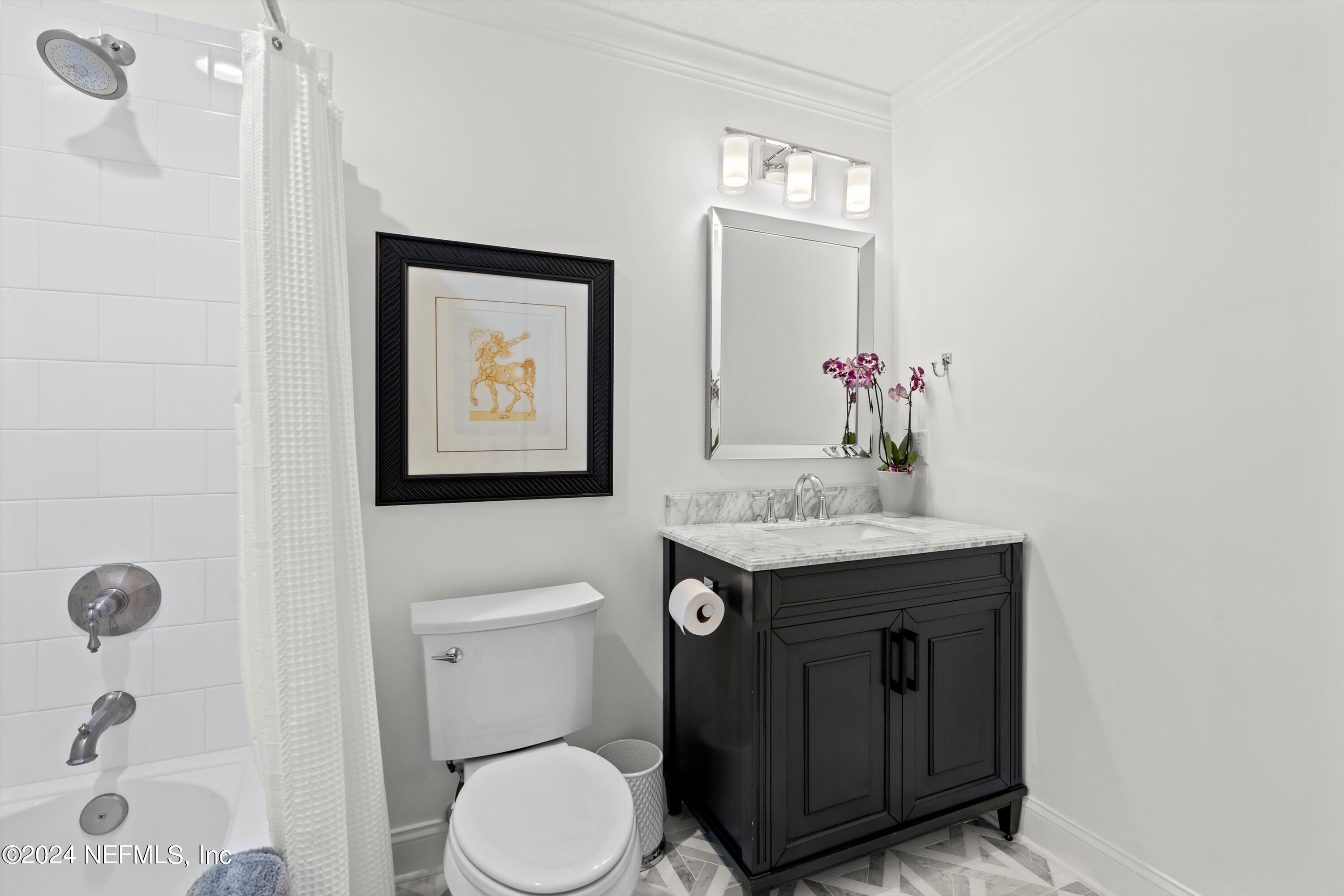 3842 VALVERDE Circle