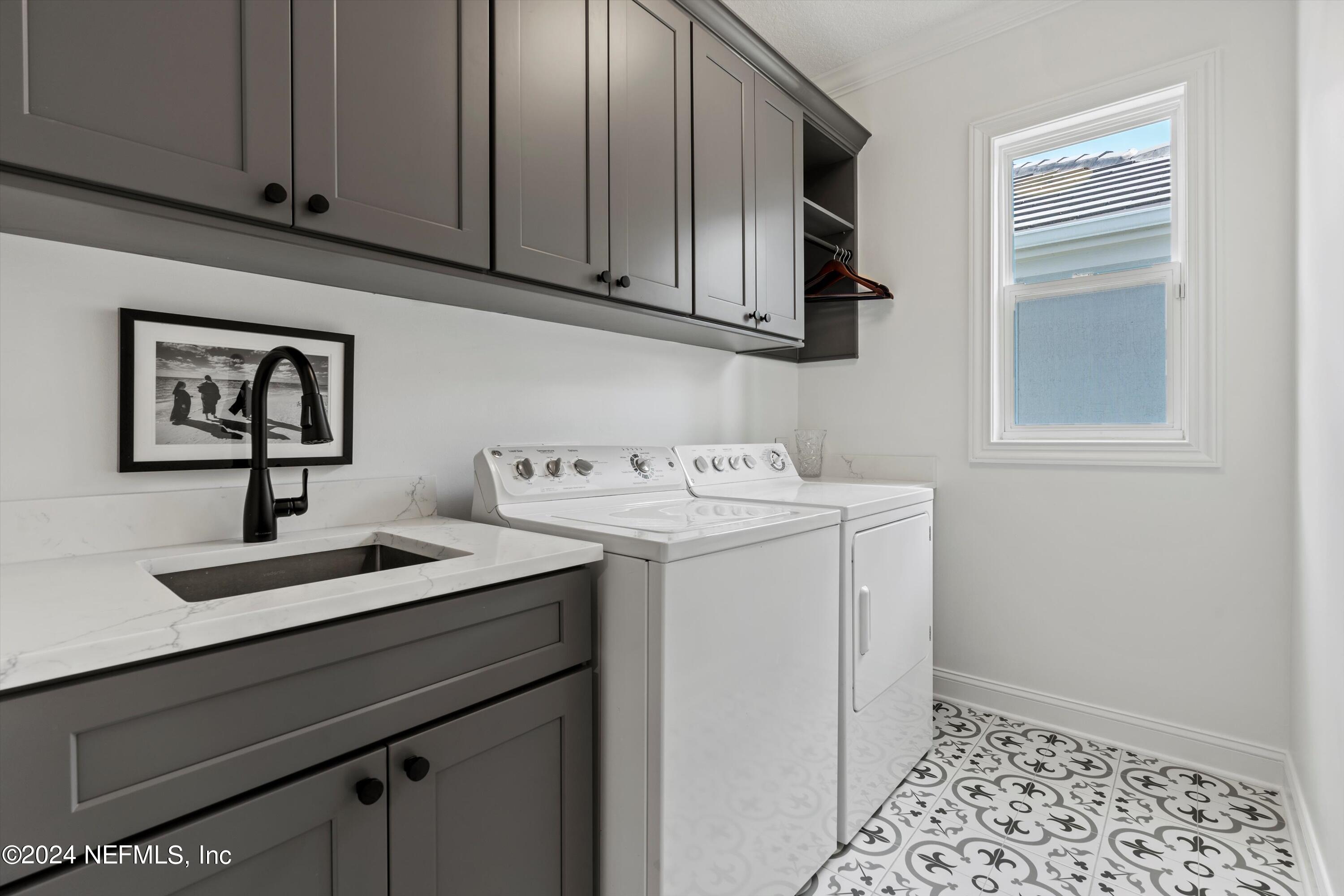 3842 VALVERDE Circle