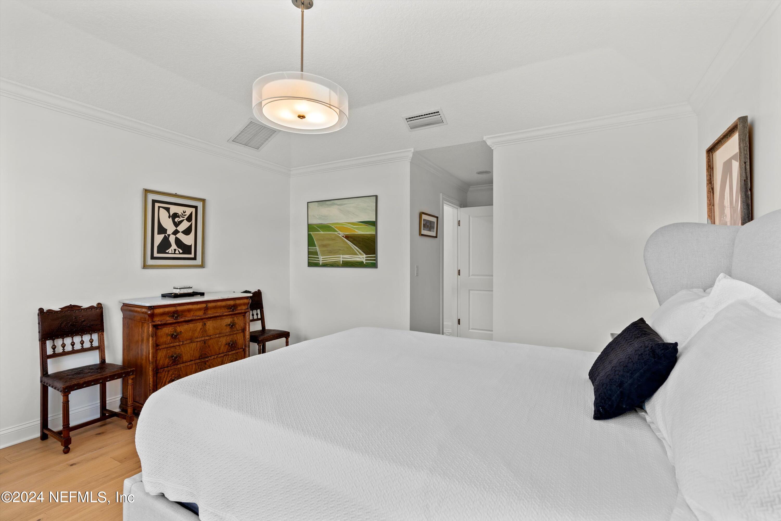 3842 VALVERDE Circle