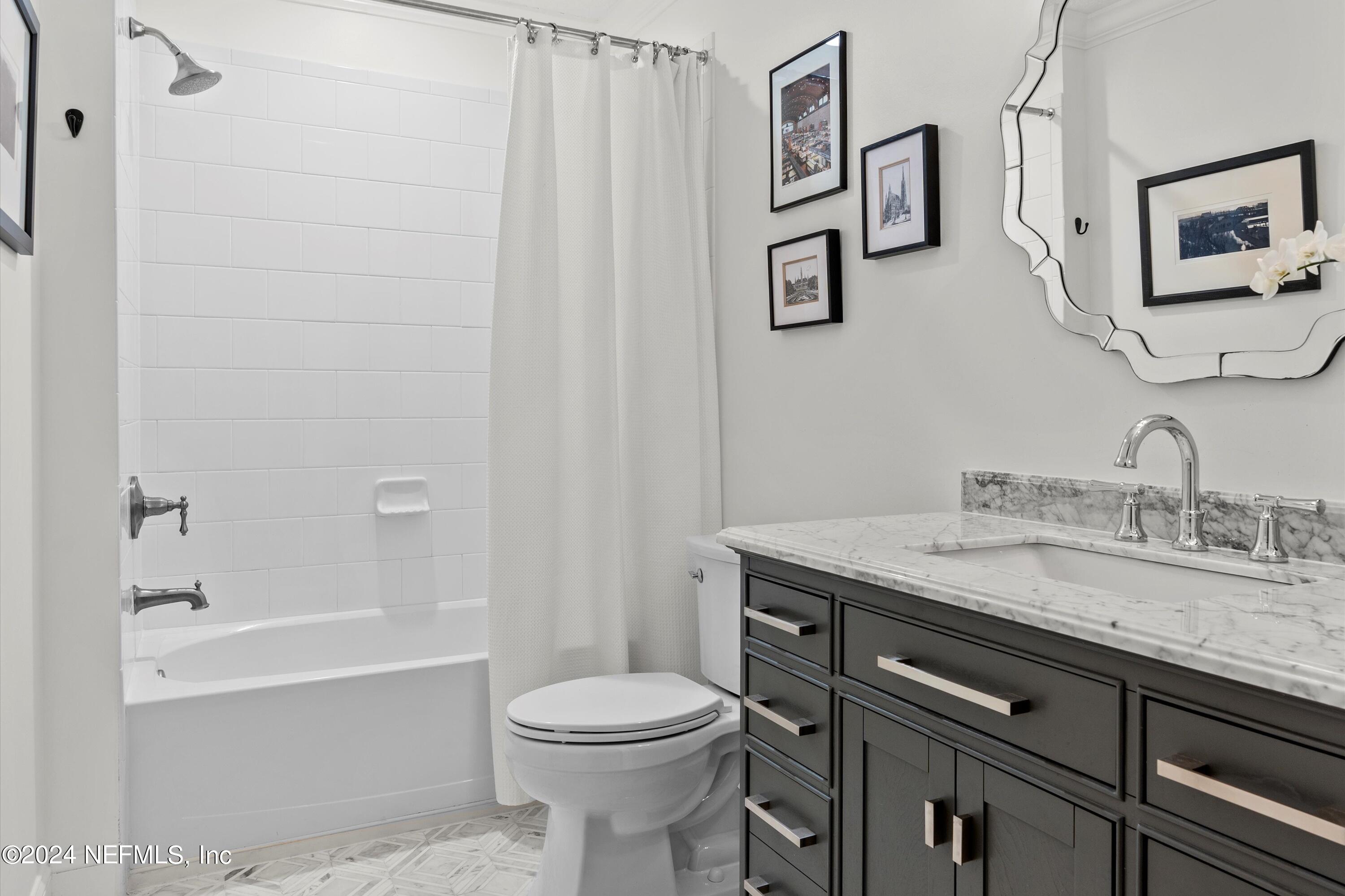 3842 VALVERDE Circle