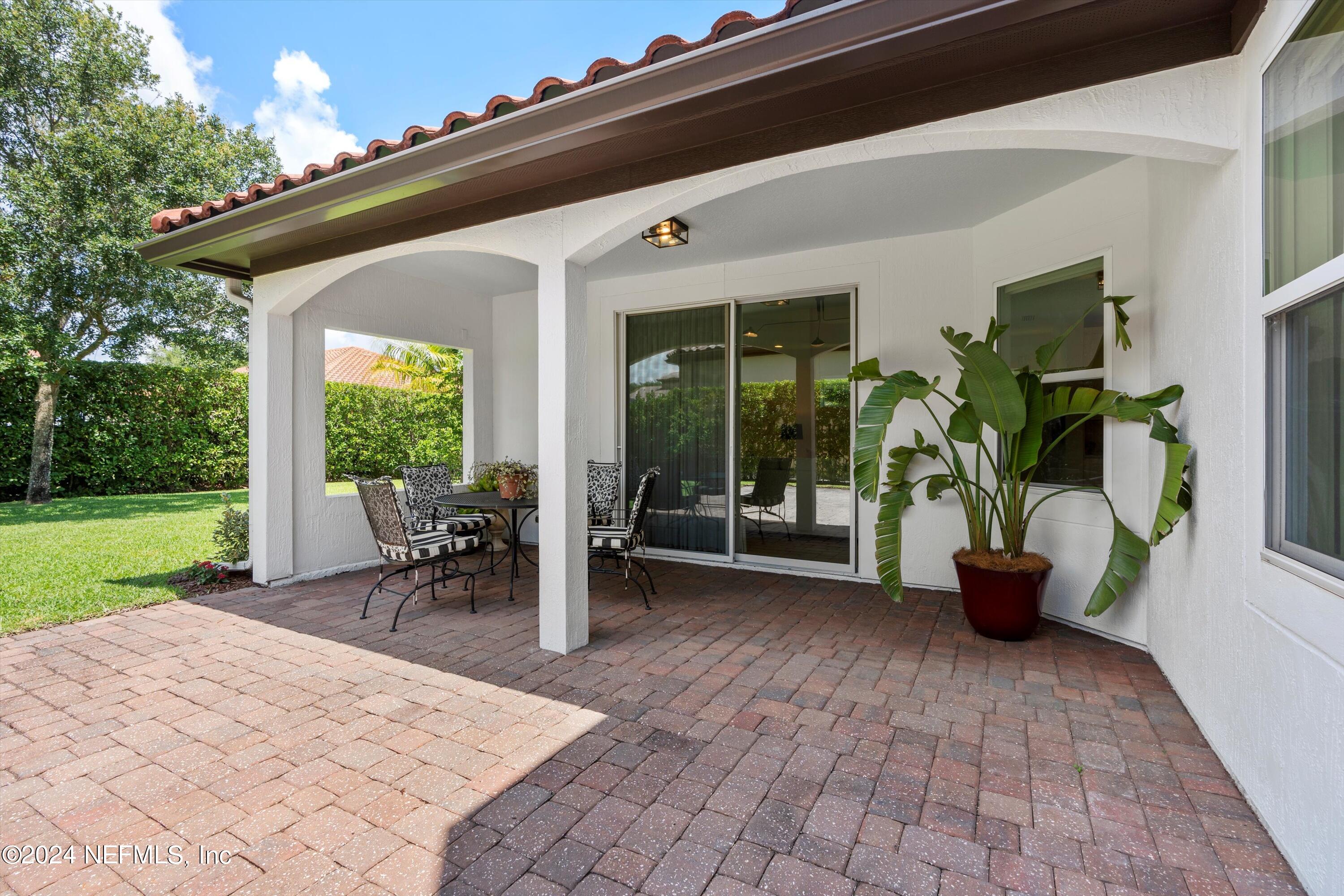 3842 VALVERDE Circle