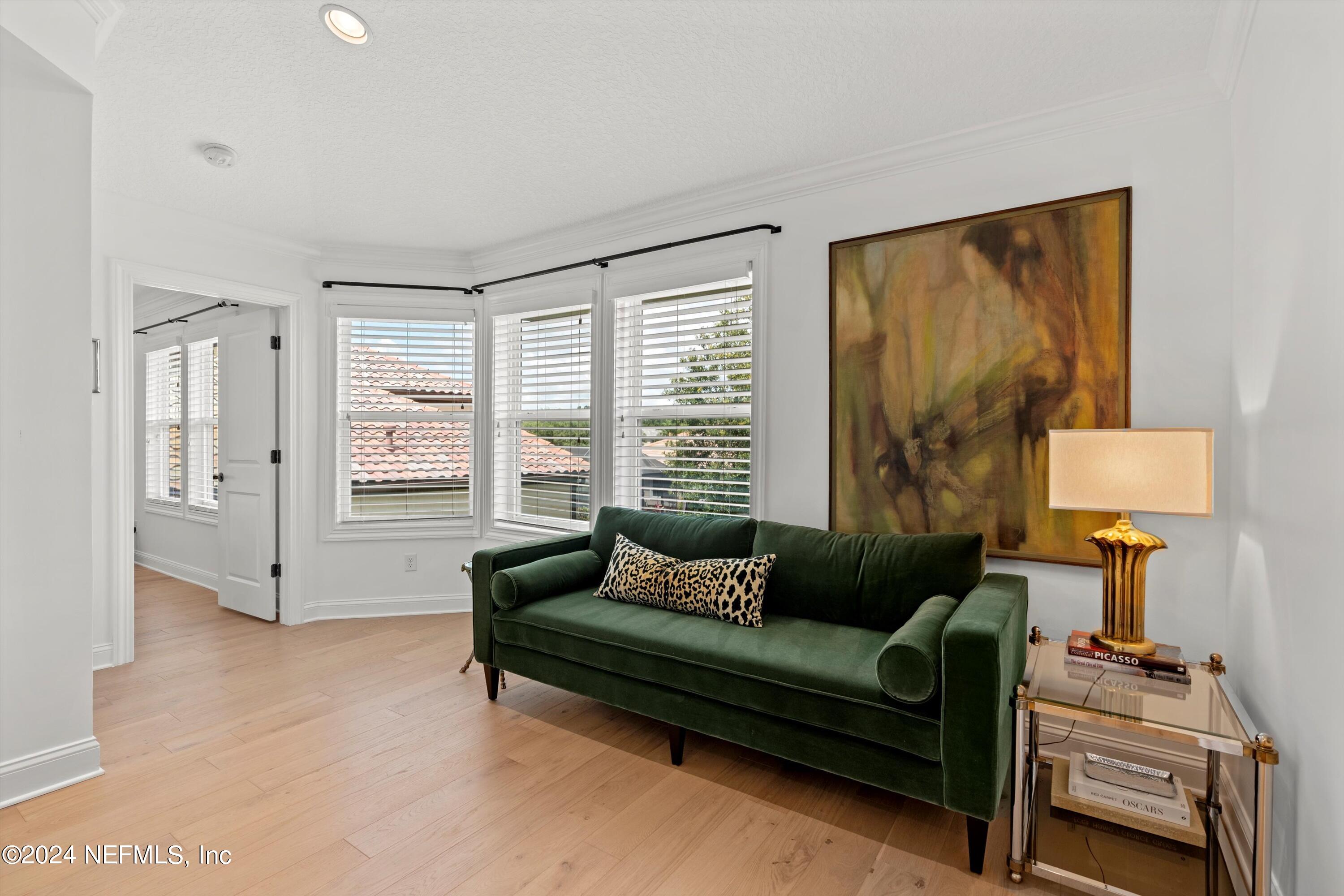 3842 VALVERDE Circle