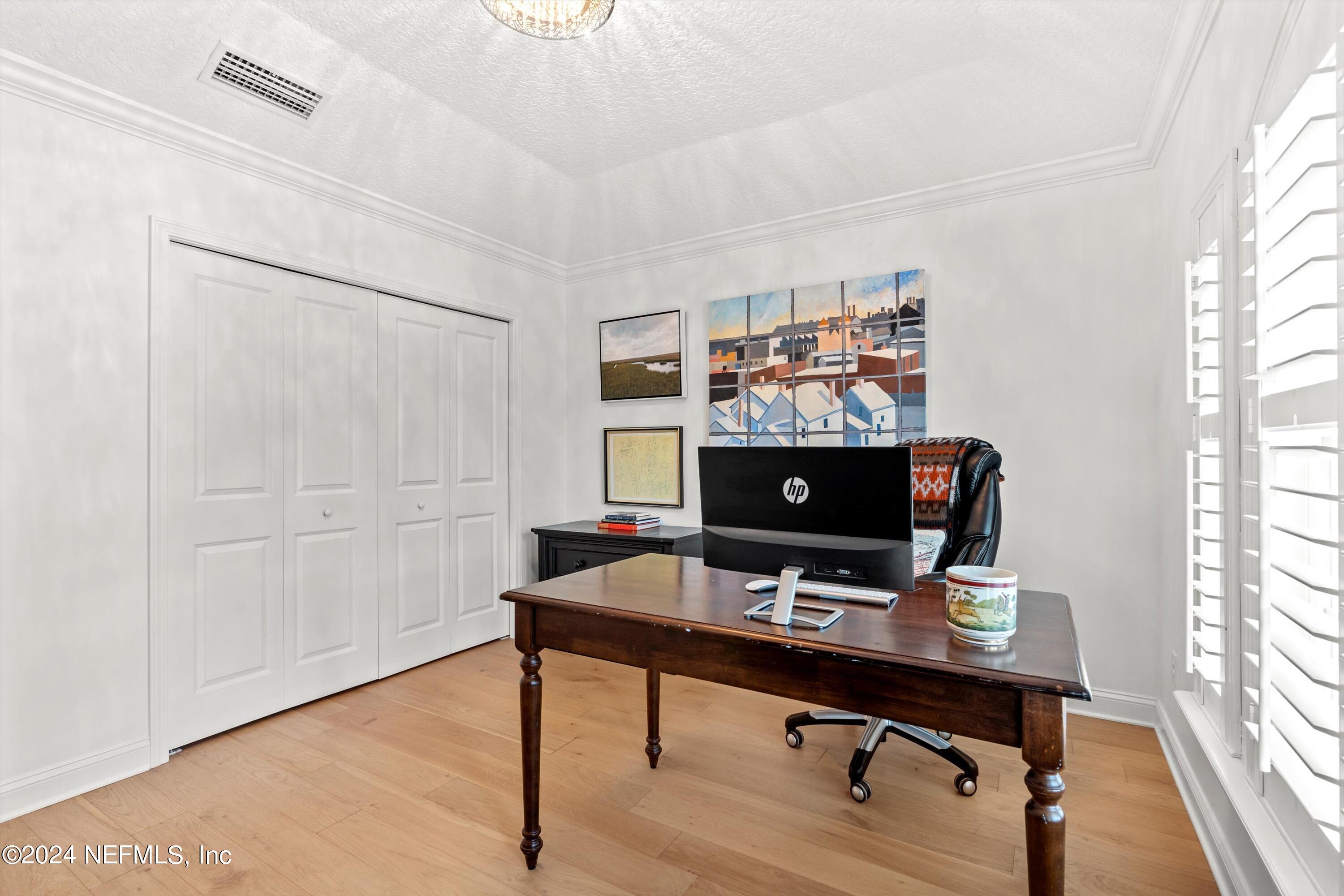 3842 VALVERDE Circle