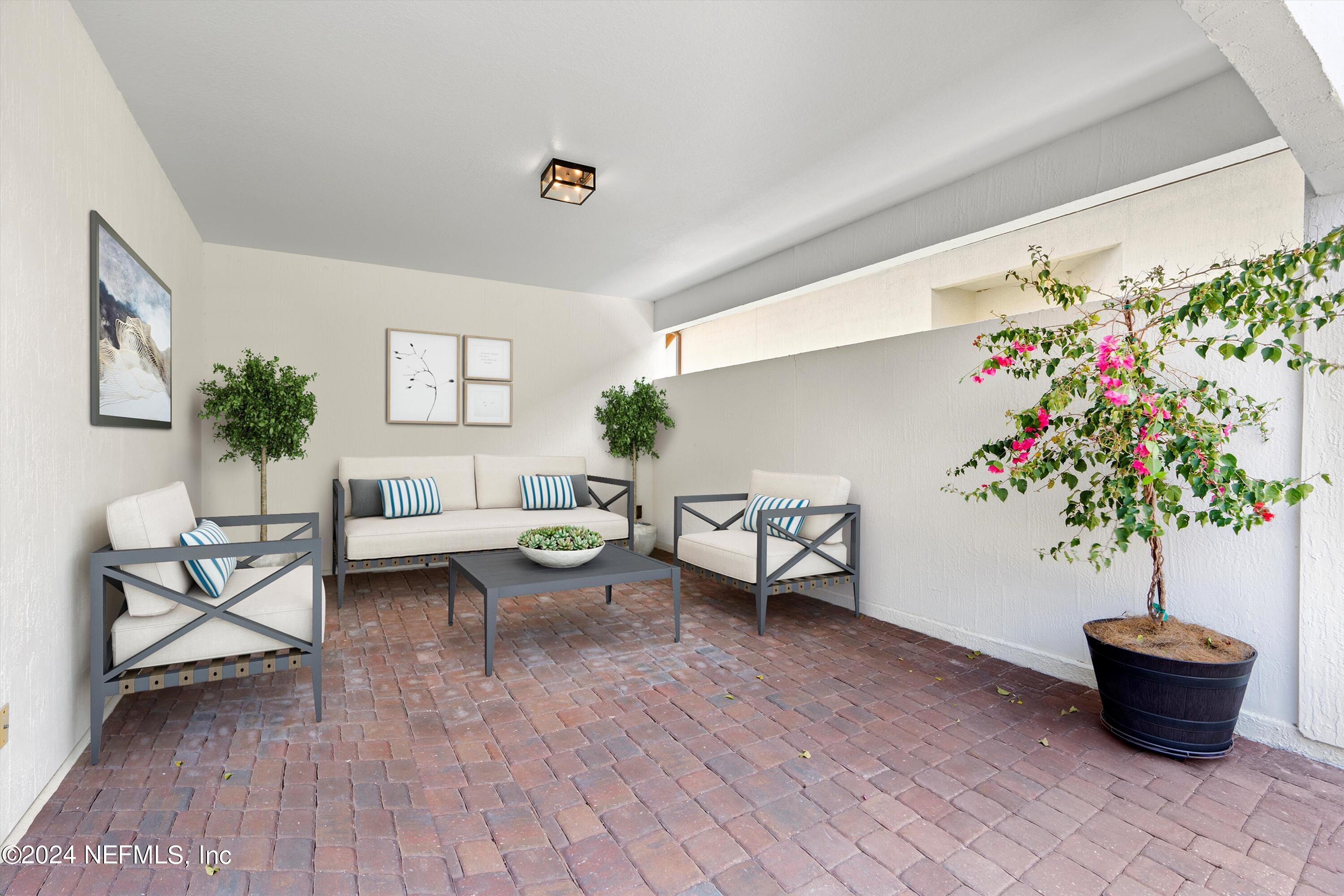 3842 VALVERDE Circle