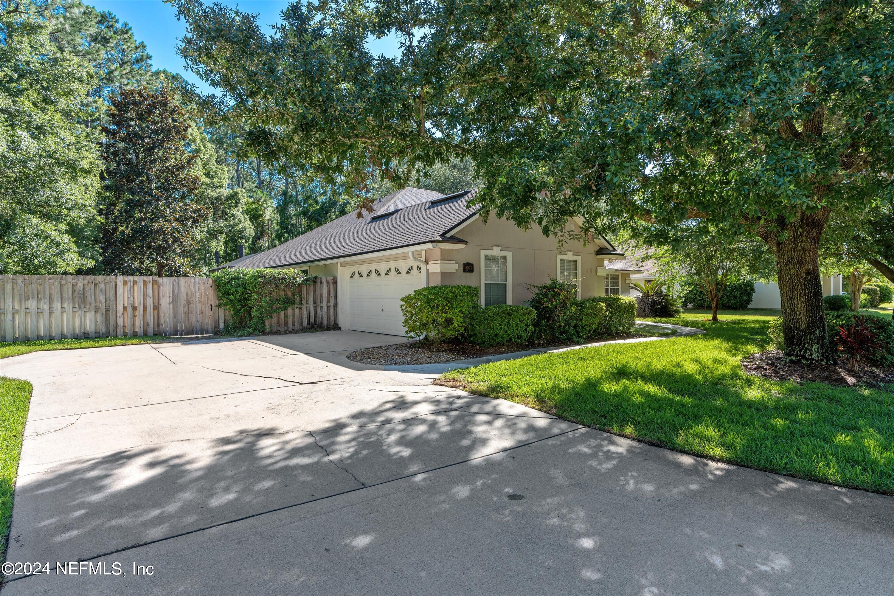 4093 LONICERA Loop