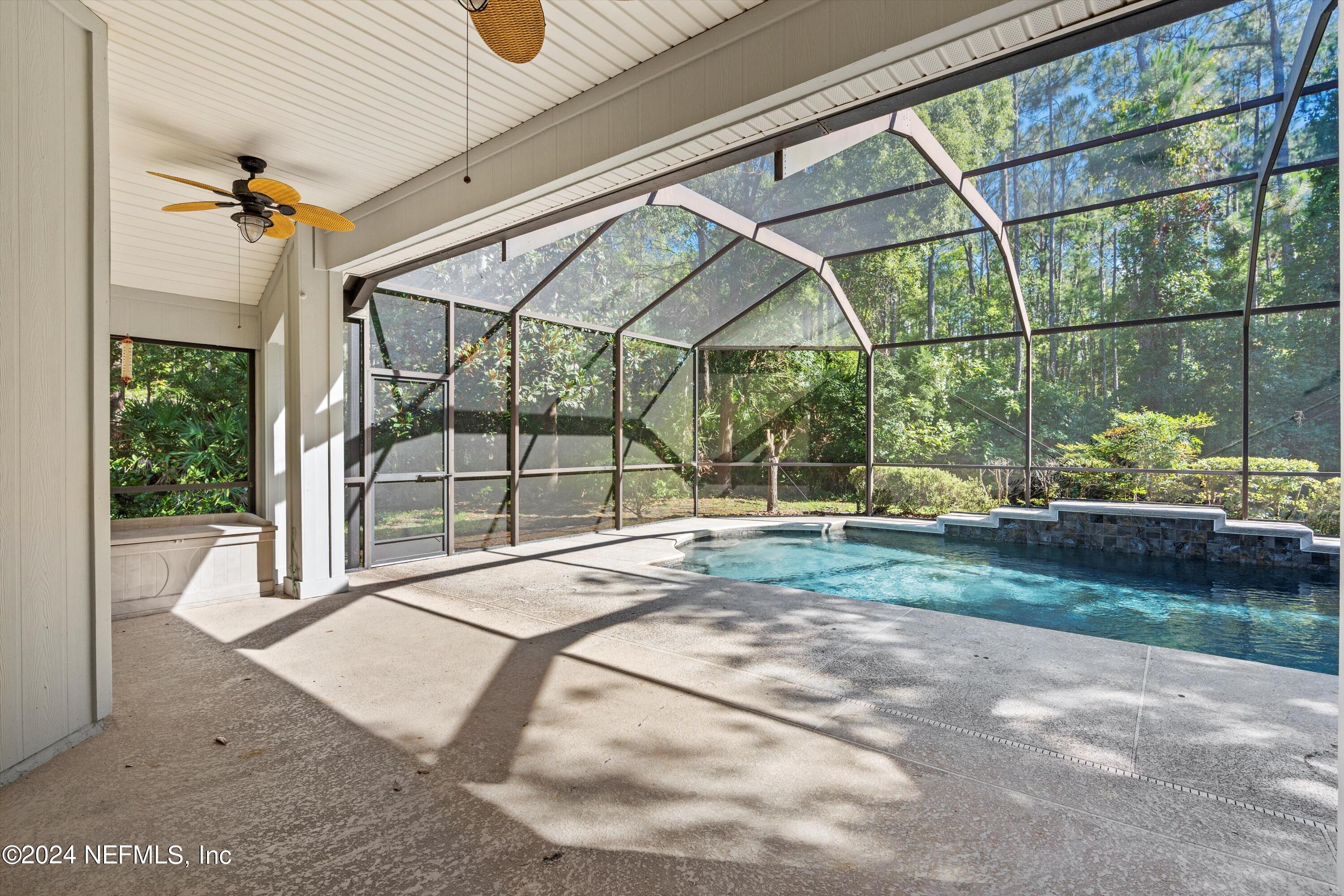 4093 LONICERA Loop