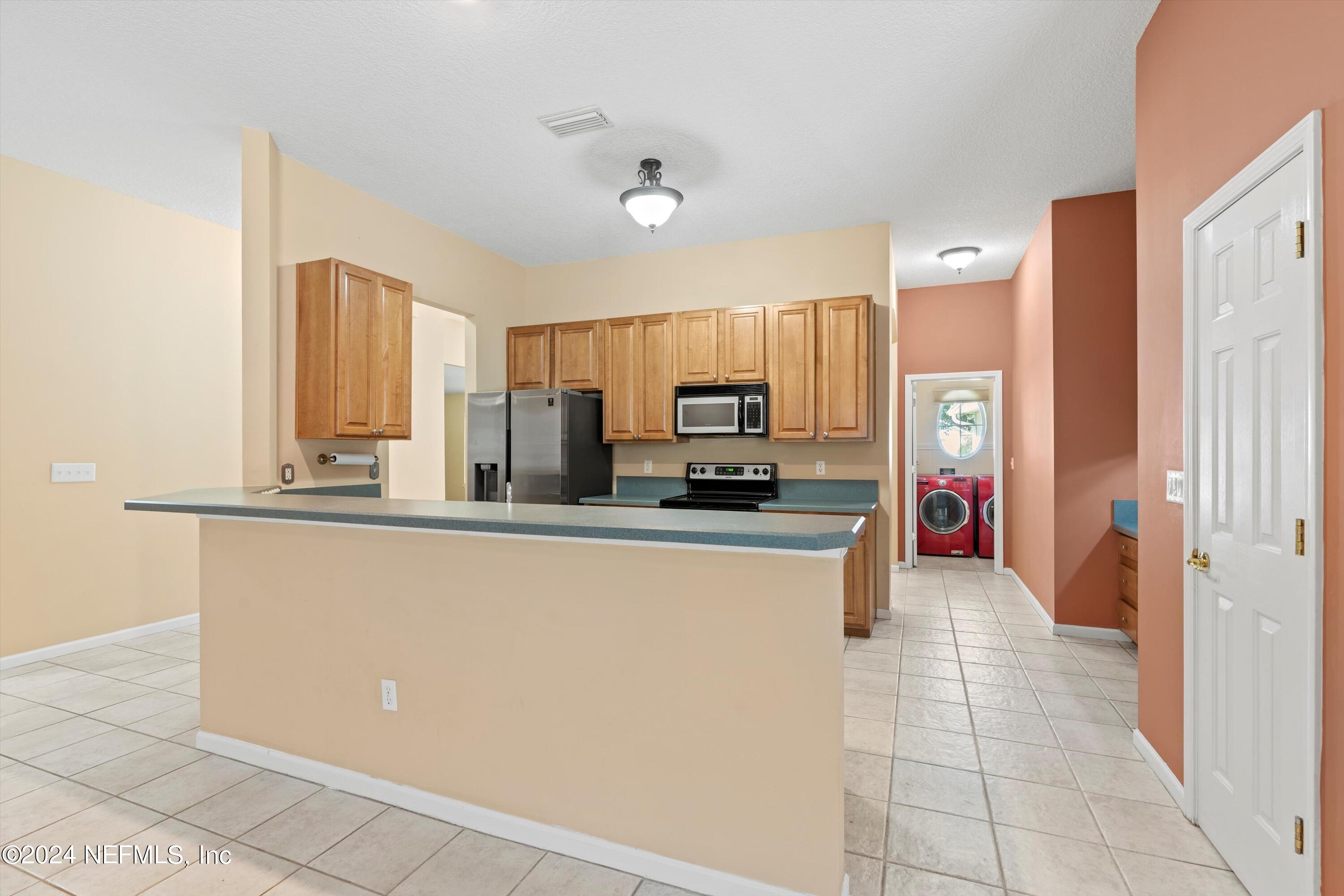 4093 LONICERA Loop