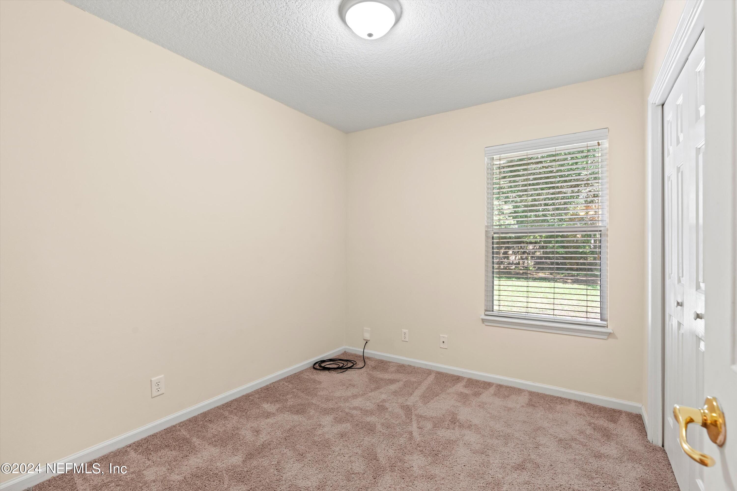4093 LONICERA Loop