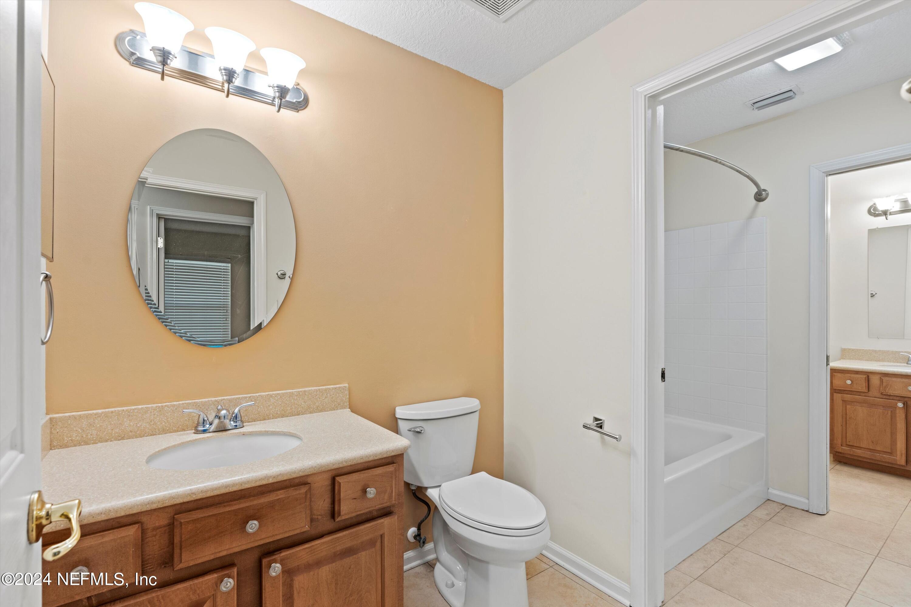 4093 LONICERA Loop