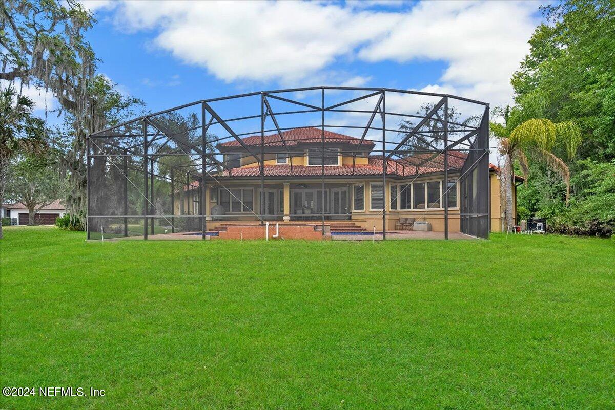 1424 N LOOP Parkway
