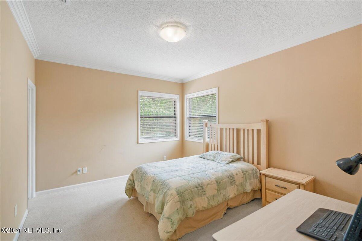 1424 N LOOP Parkway