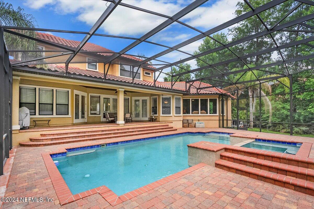 1424 N LOOP Parkway